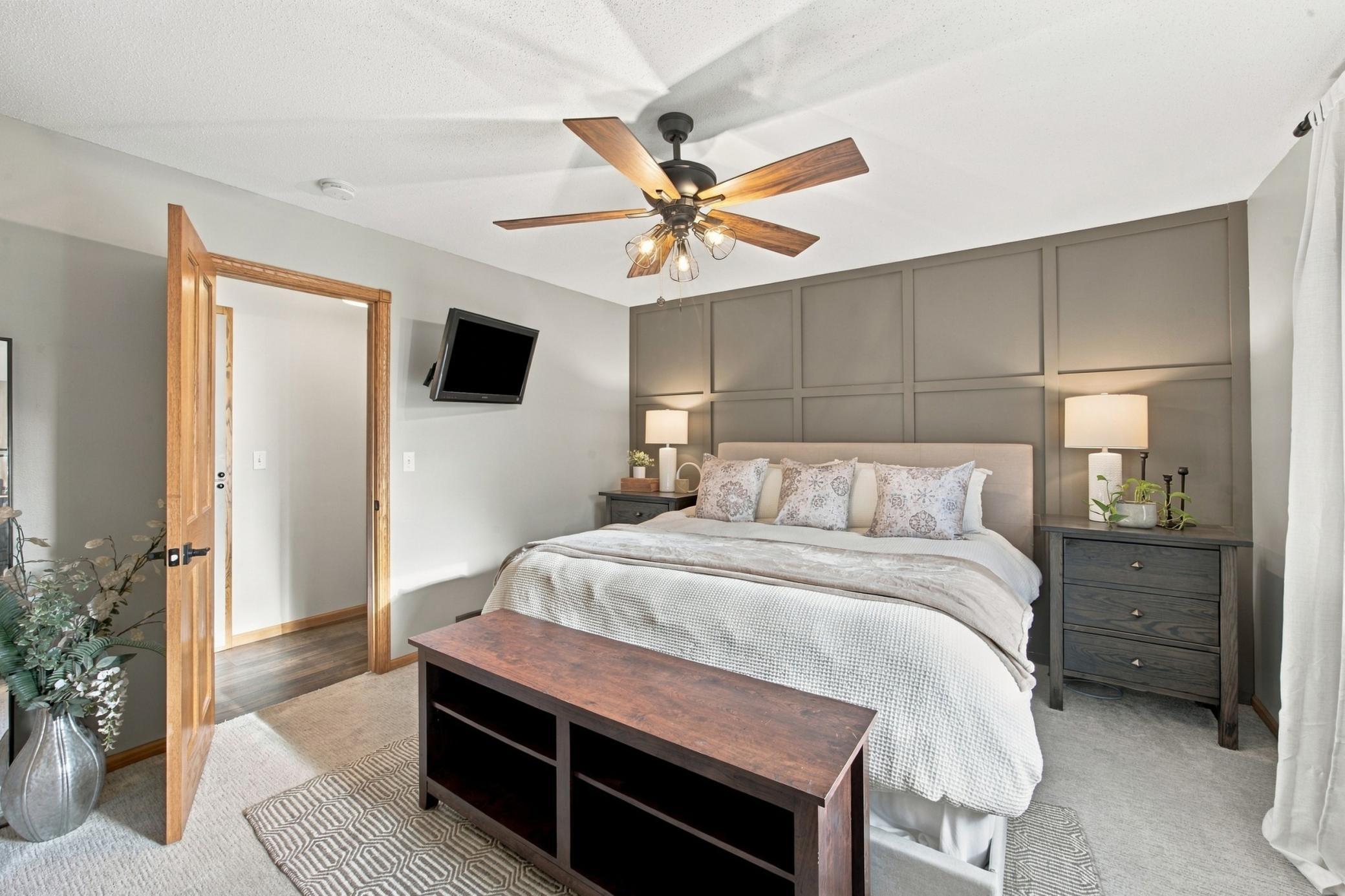 2006 single family home for sale at 4822 43rd Street S in Fargo, ND — 4 bed, 3 bath (photo 14 of 37)