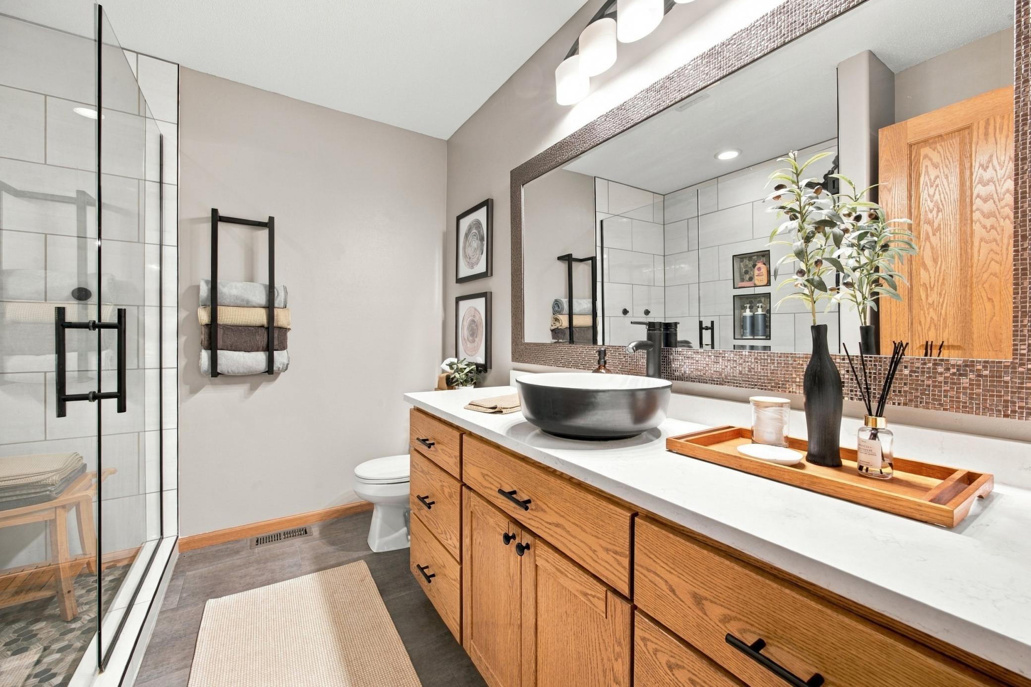 2006 single family home for sale at 4822 43rd Street S in Fargo, ND — 4 bed, 3 bath (photo 15 of 37)