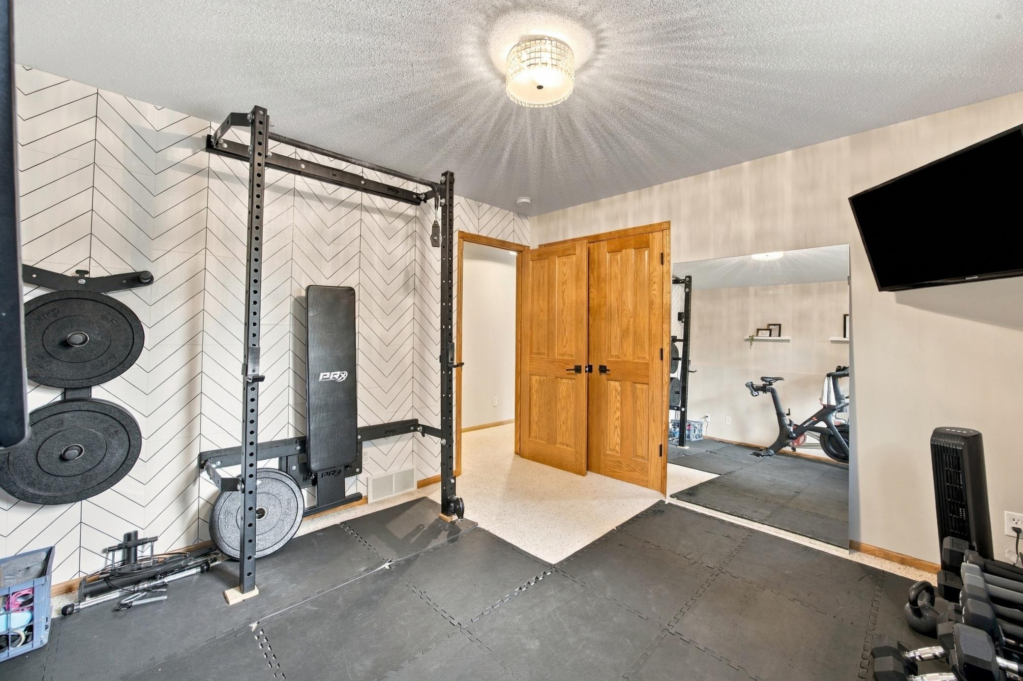2006 single family home for sale at 4822 43rd Street S in Fargo, ND — 4 bed, 3 bath (photo 23 of 37)