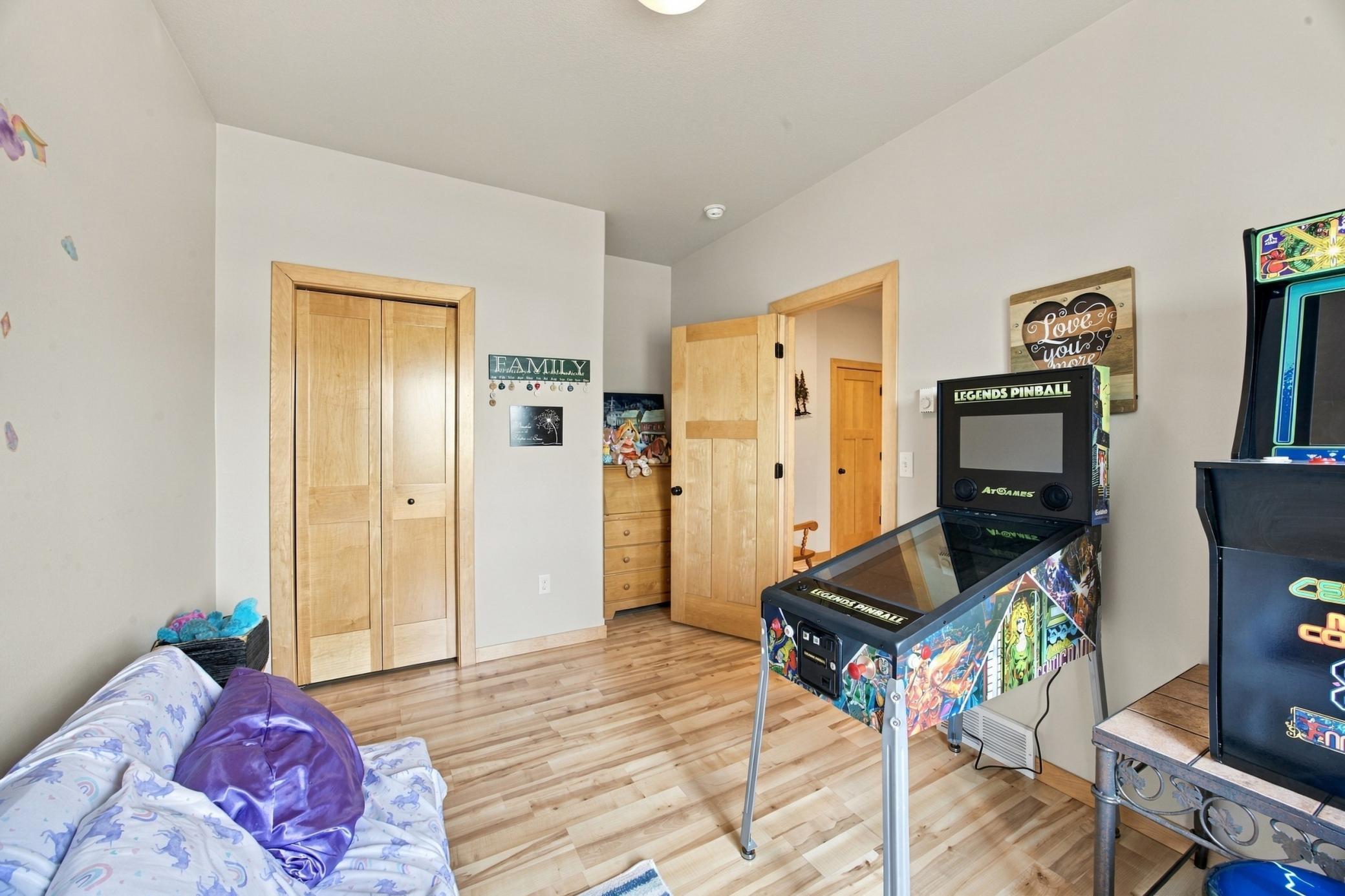 2014 twin home for sale at 3527 23rd Avenue S in Moorhead, MN — 3 bed, 2 bath (photo 21 of 39)