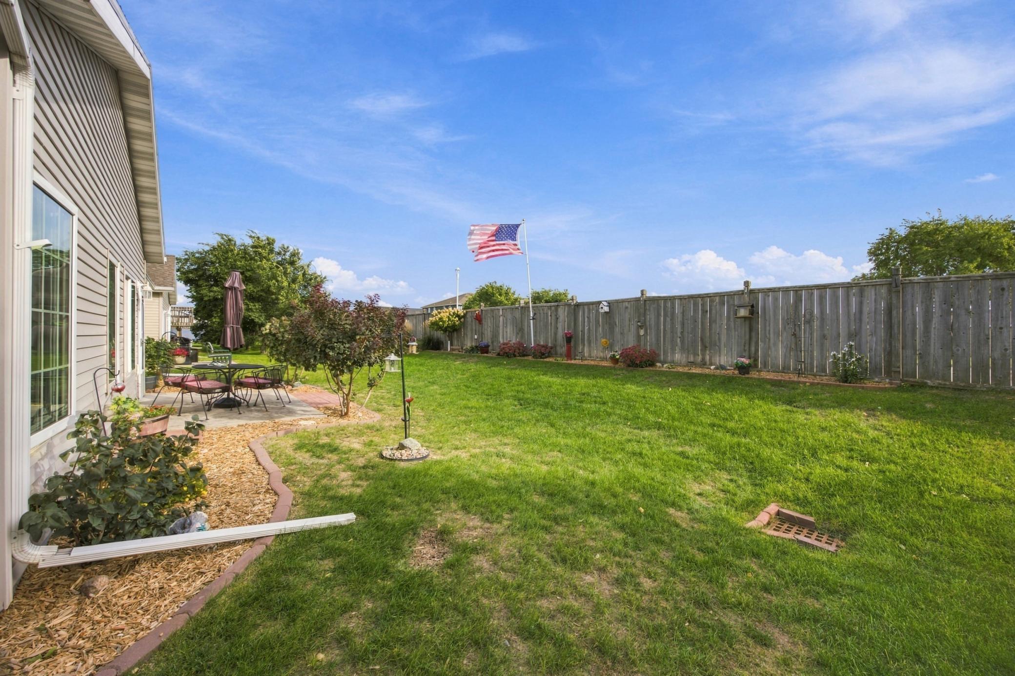 2014 twin home for sale at 3527 23rd Avenue S in Moorhead, MN — 3 bed, 2 bath (photo 24 of 39)