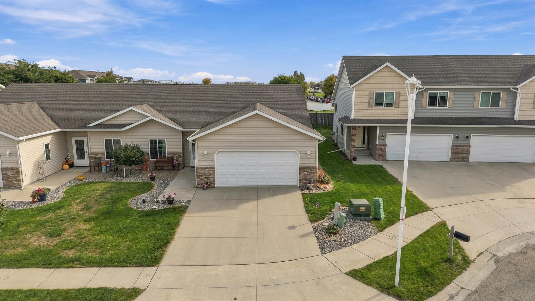 2014 twin home for sale at 3527 23rd Avenue S in Moorhead, MN — 3 bed, 2 bath (photo 27 of 39)