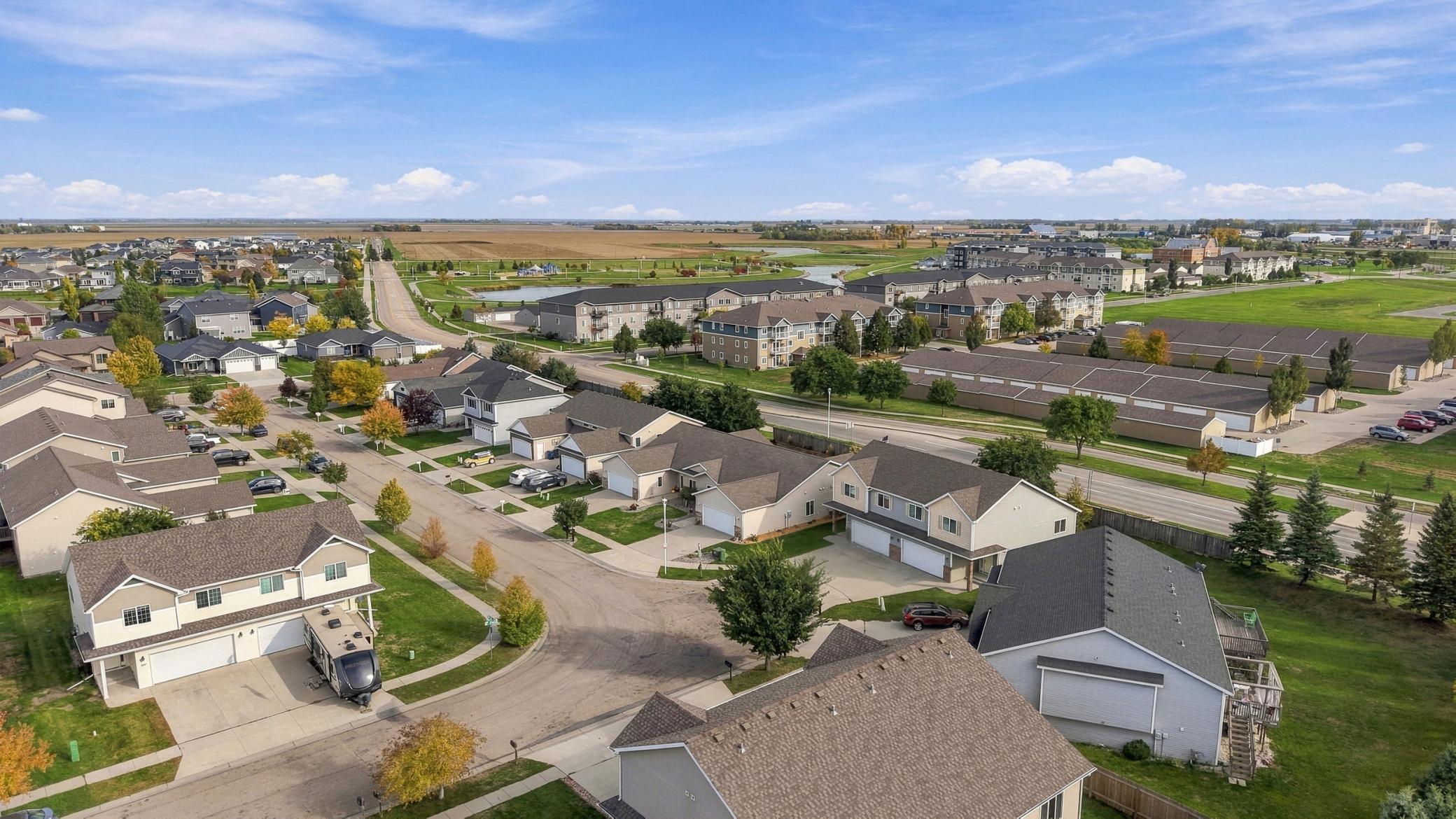 2014 twin home for sale at 3527 23rd Avenue S in Moorhead, MN — 3 bed, 2 bath (photo 30 of 39)
