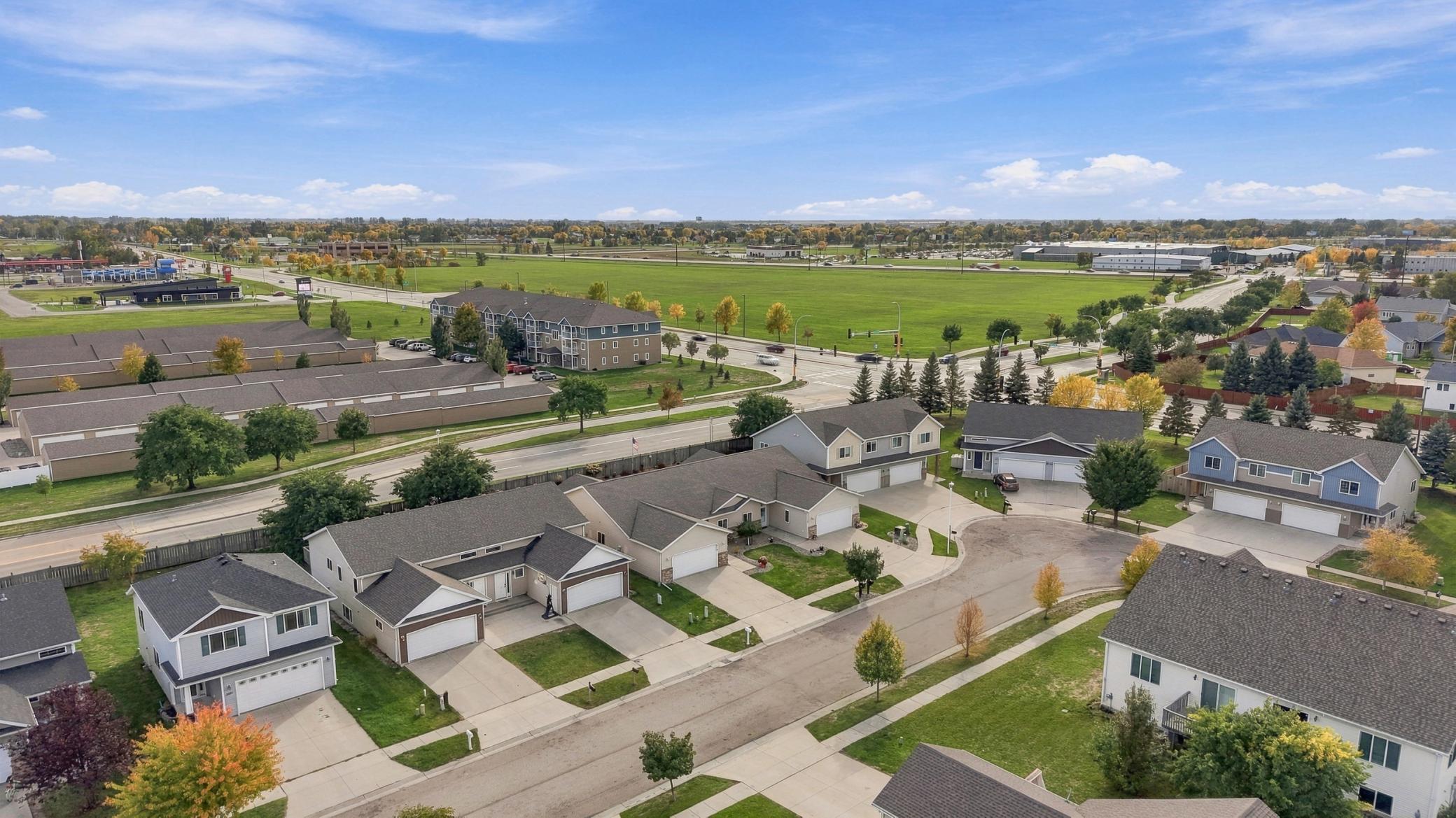 2014 twin home for sale at 3527 23rd Avenue S in Moorhead, MN — 3 bed, 2 bath (photo 31 of 39)