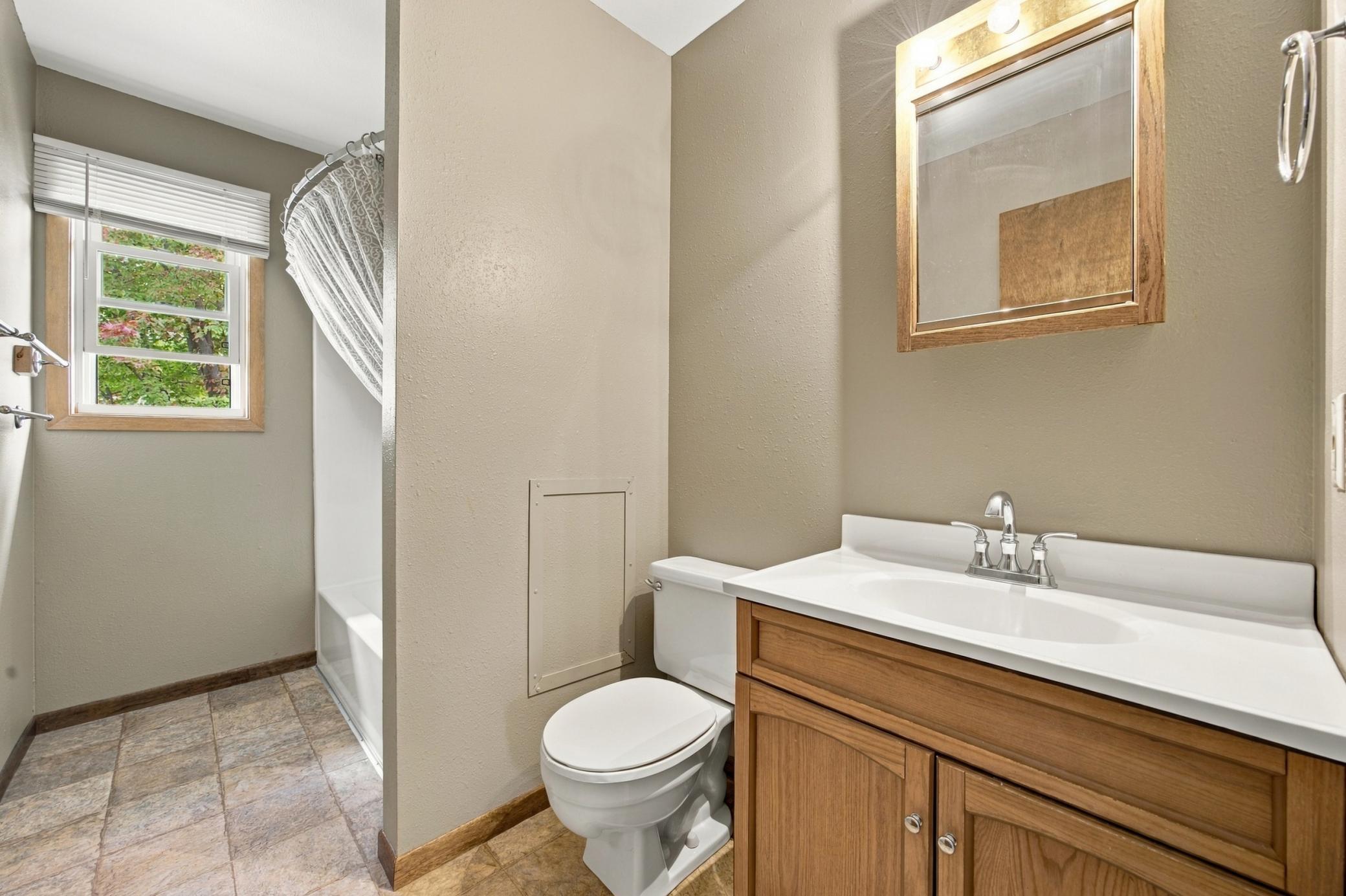 1988 single family home for sale at 35686 Rush Lake Loop, Unit 19 in Ottertail, MN — 3 bed, 2 bath (photo 12 of 37)