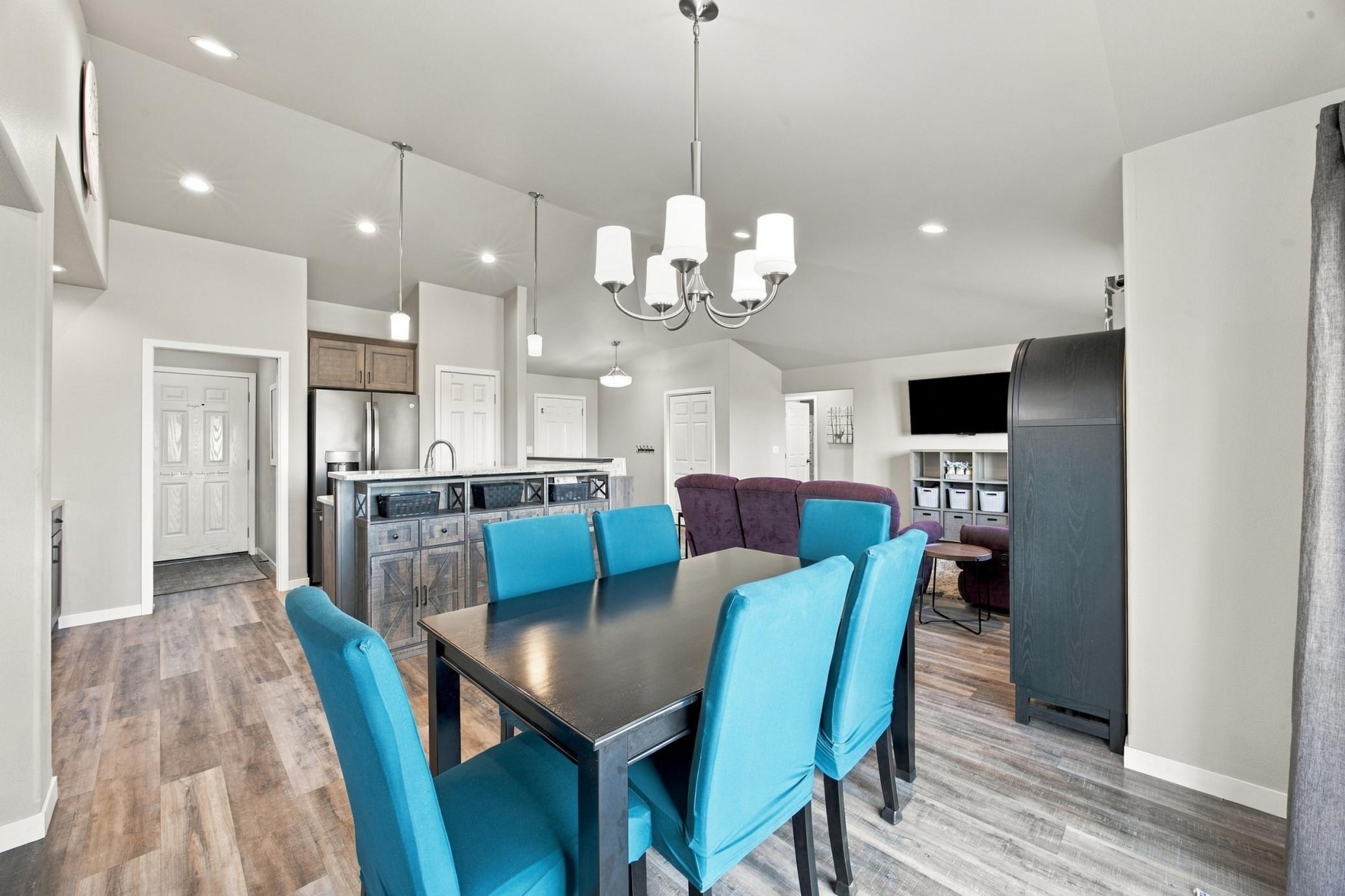 2020 single family home for sale at 803 Blaine Street N in Colfax, ND — 5 bed, 3 bath (photo 15 of 56)