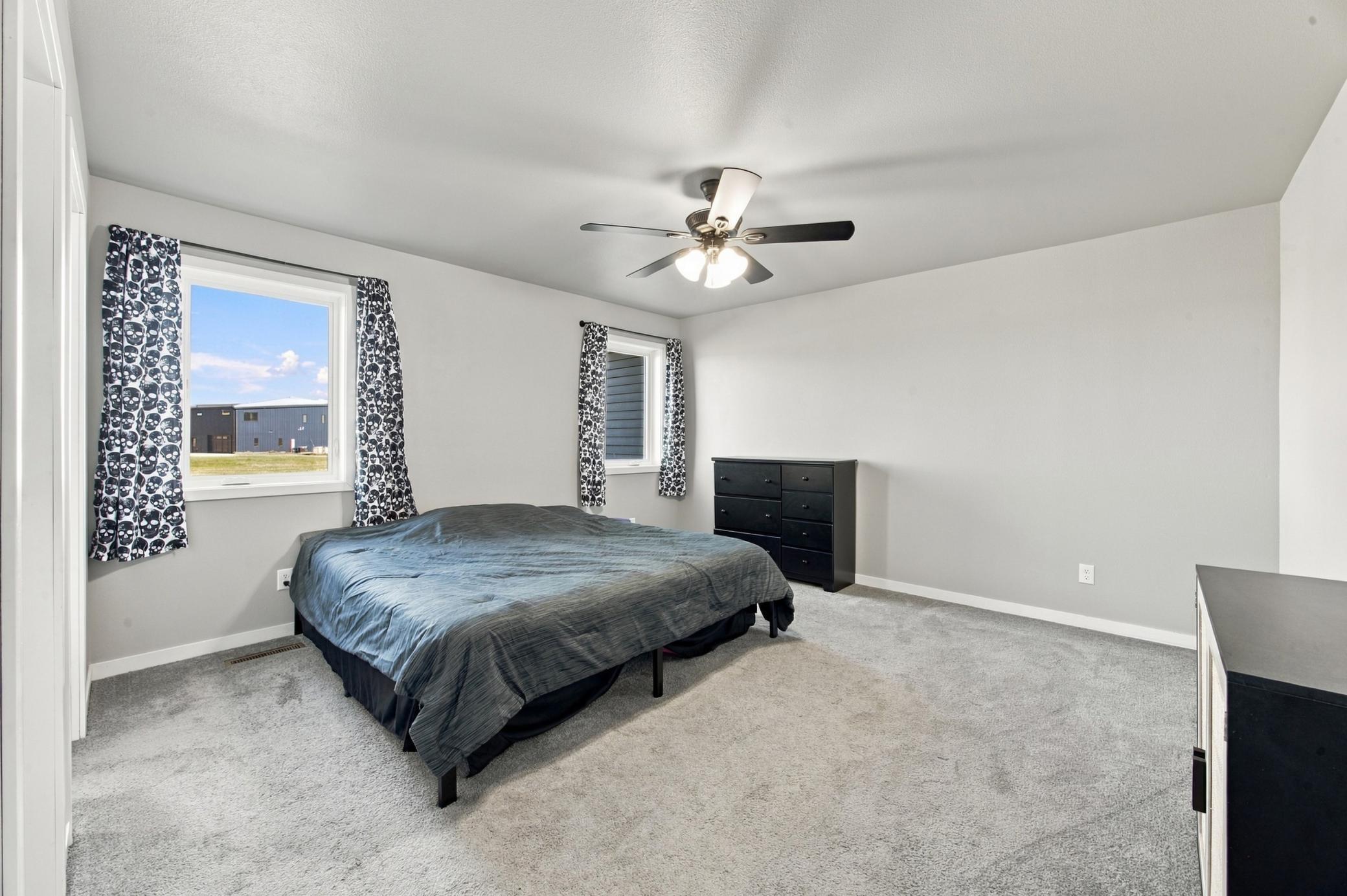 2020 single family home for sale at 803 Blaine Street N in Colfax, ND — 5 bed, 3 bath (photo 16 of 56)