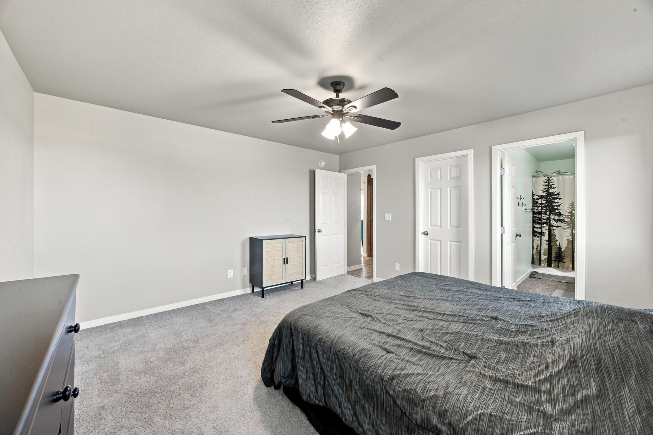 2020 single family home for sale at 803 Blaine Street N in Colfax, ND — 5 bed, 3 bath (photo 17 of 56)
