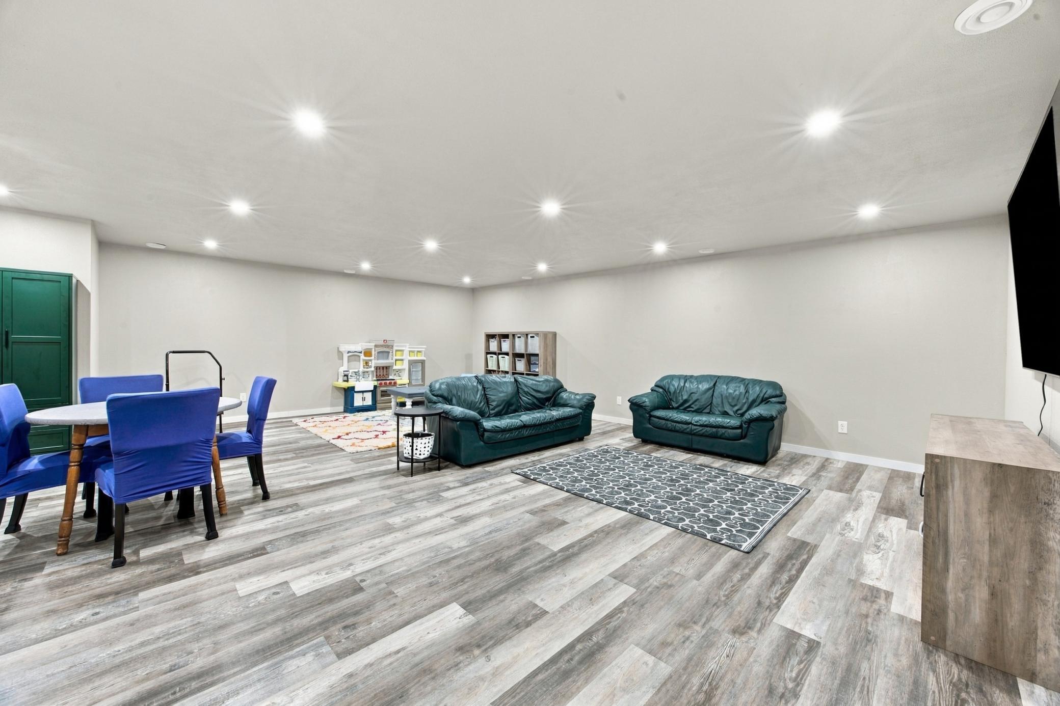 2020 single family home for sale at 803 Blaine Street N in Colfax, ND — 5 bed, 3 bath (photo 26 of 56)
