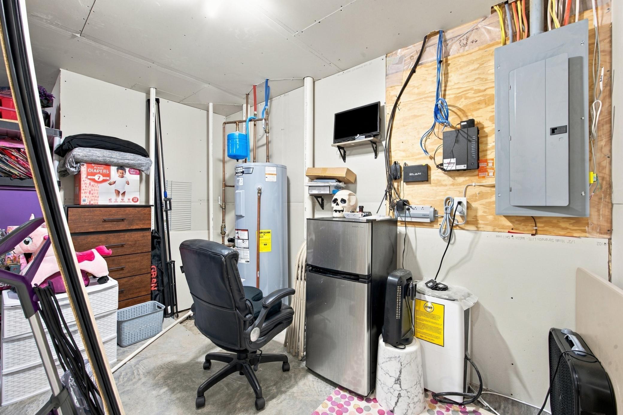 2020 single family home for sale at 803 Blaine Street N in Colfax, ND — 5 bed, 3 bath (photo 37 of 56)
