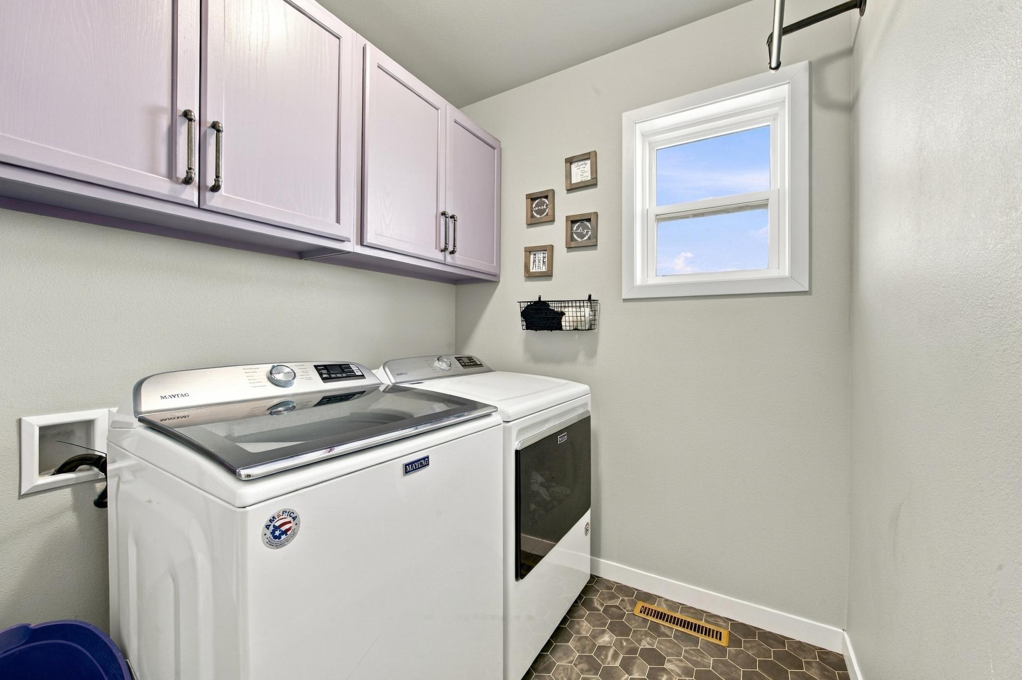2020 single family home for sale at 803 Blaine Street N in Colfax, ND — 5 bed, 3 bath (photo 38 of 56)