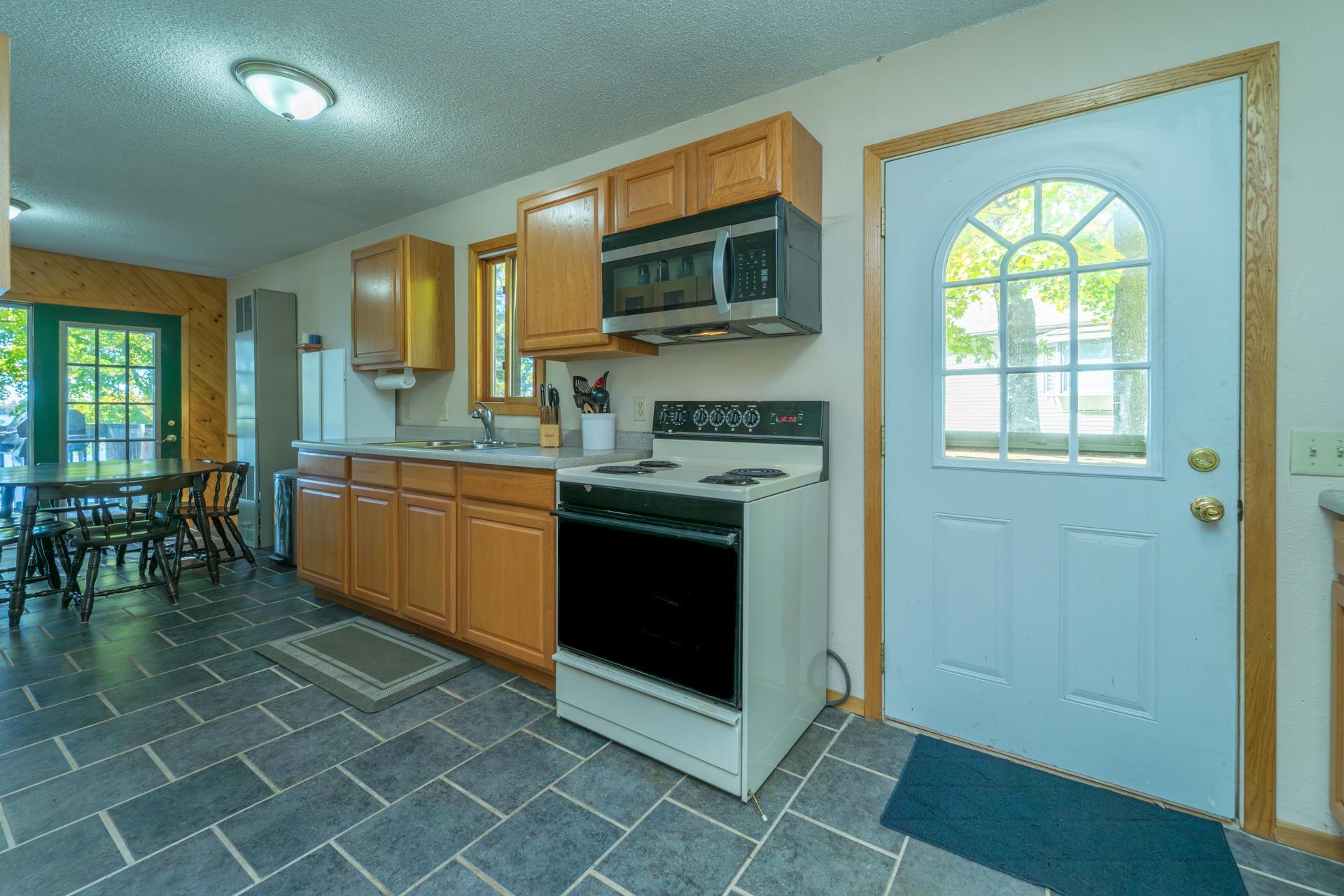 1987 single family home for sale at 48405 197th Avenue in McGregor, MN — 3 bed, 2 bath (photo 12 of 54)