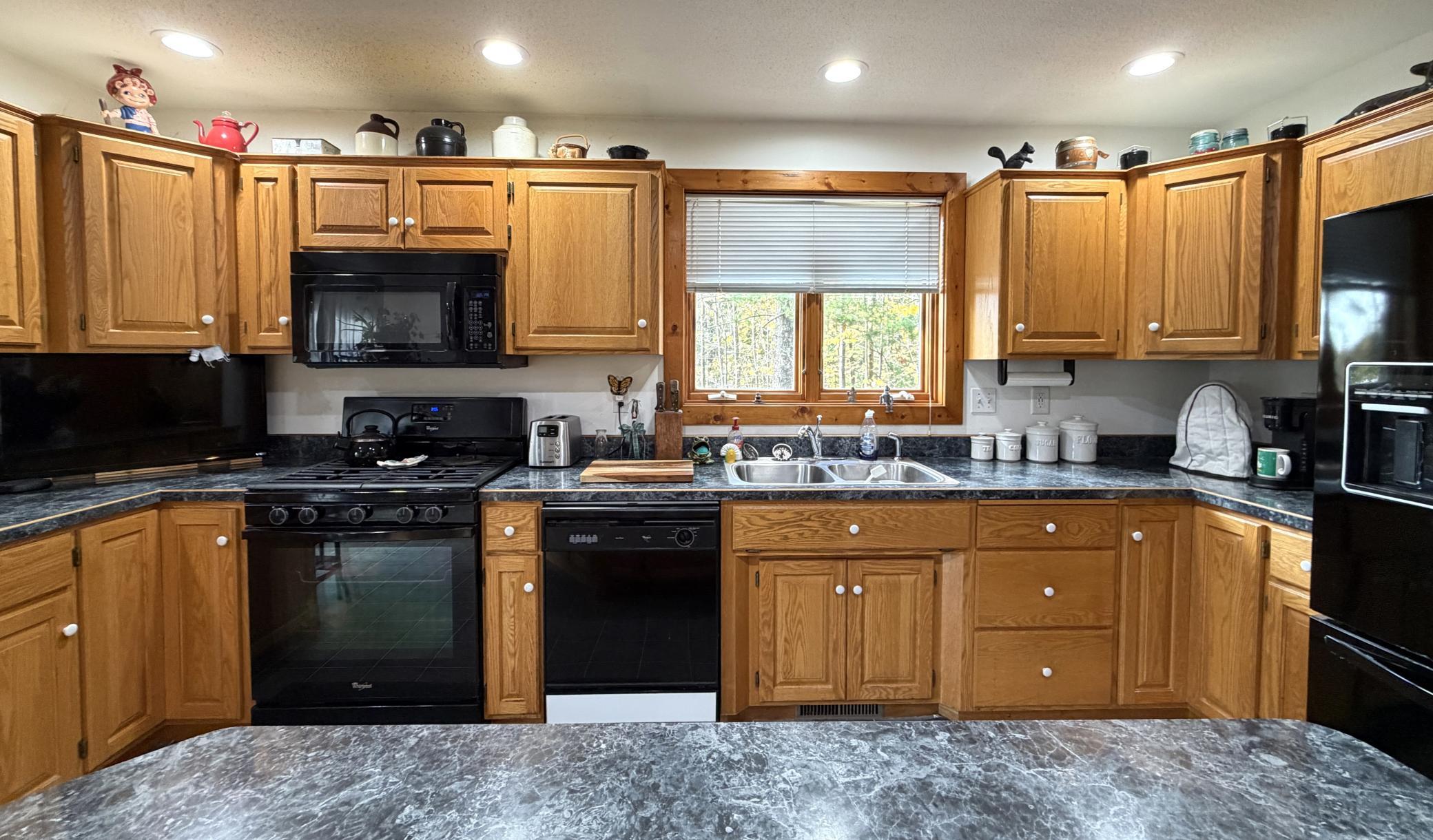 1996 single family home for sale at 40041 302nd Lane in Aitkin, MN — 4 bed, 4 bath (photo 32 of 77)