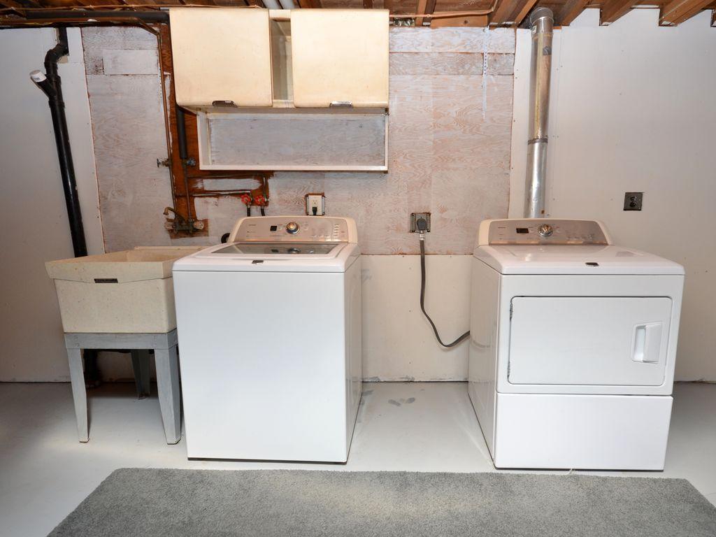 1940 single family home for sale at 200 8th Street W in Park Rapids, MN — 2 bed, 2 bath (photo 25 of 41)