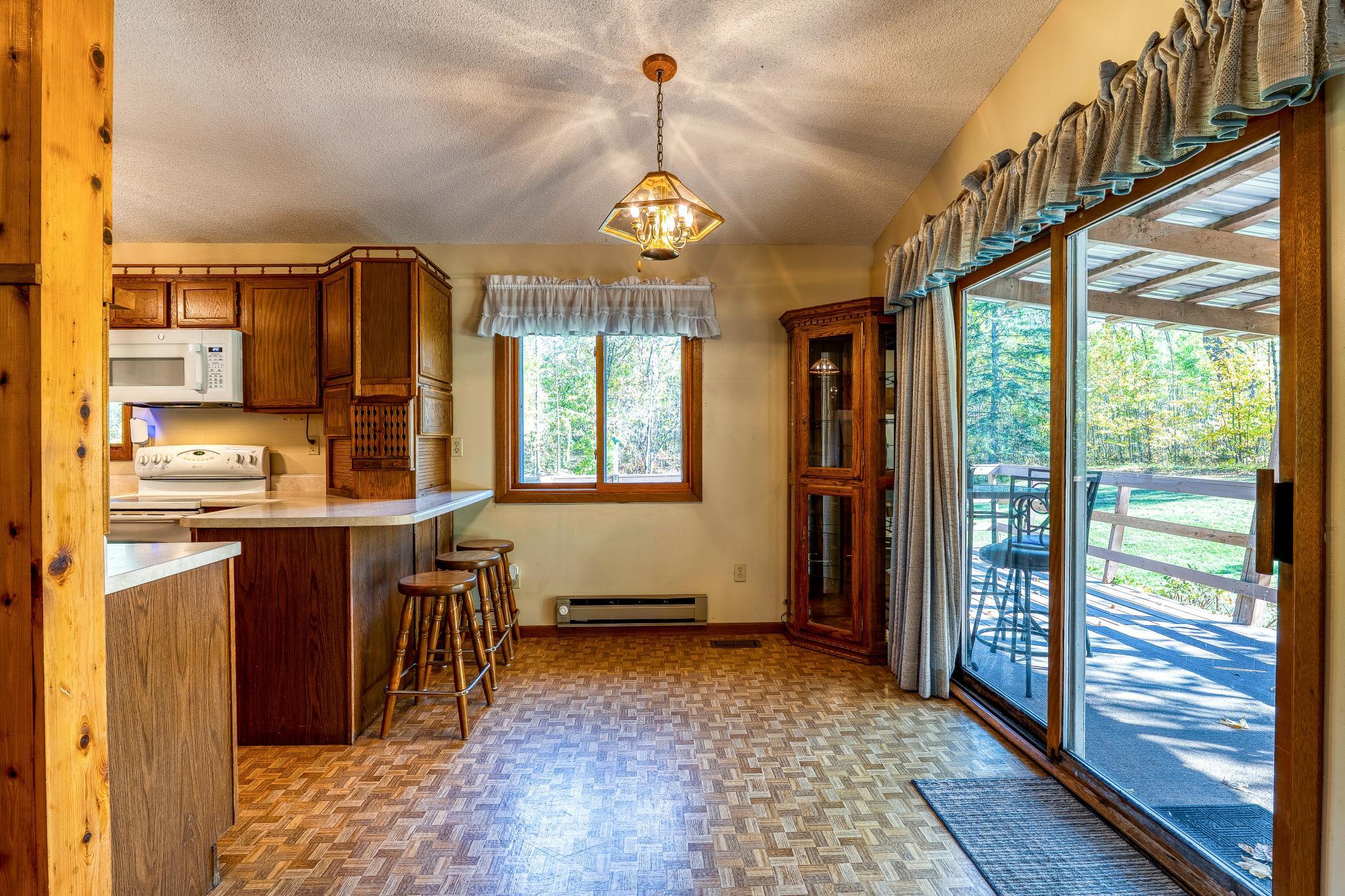 1987 single family home for sale at 9330 Country Club Road NE in Bemidji, MN — 4 bed, 2 bath (photo 6 of 92)