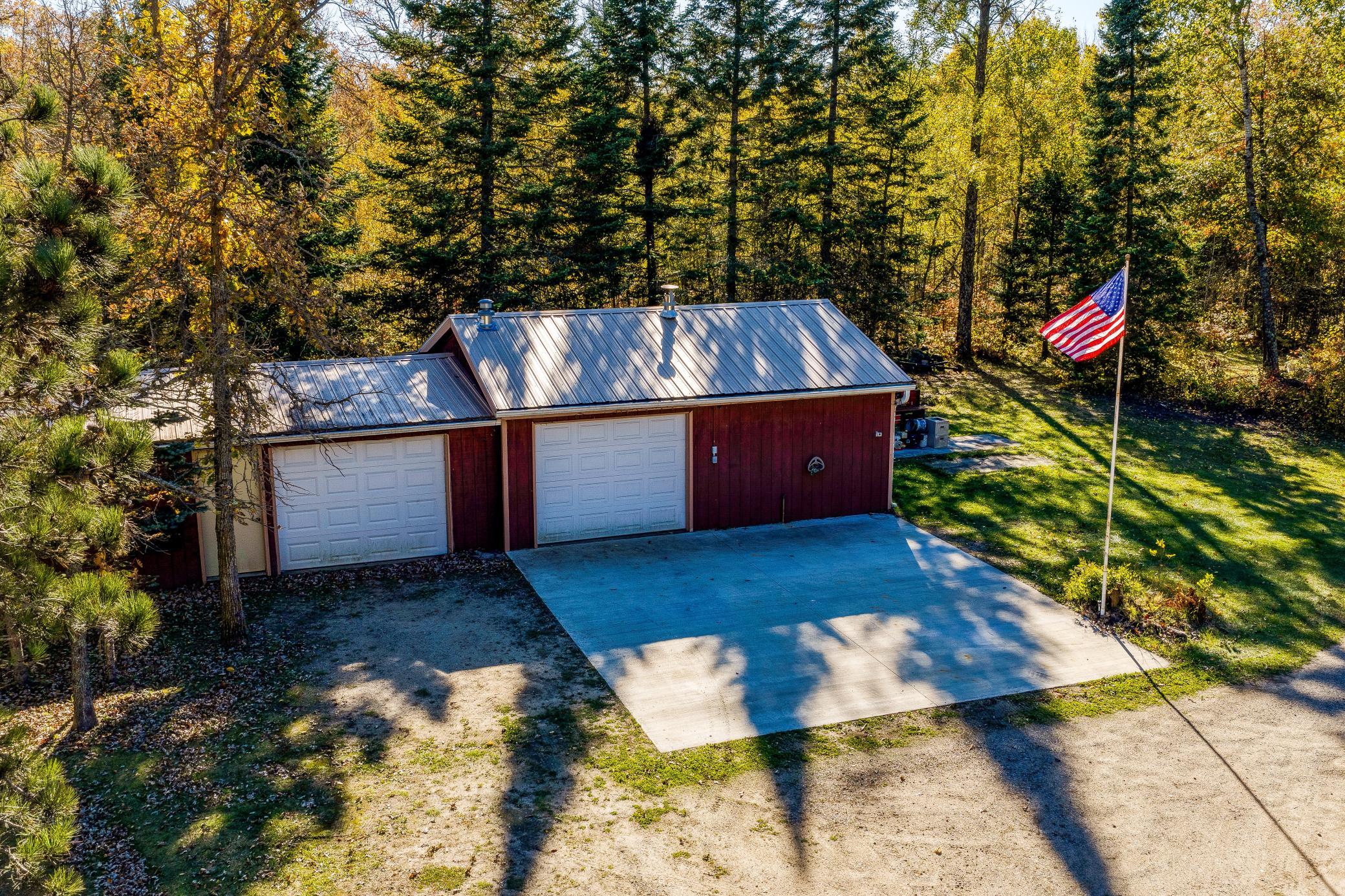 1987 single family home for sale at 9330 Country Club Road NE in Bemidji, MN — 4 bed, 2 bath (photo 57 of 92)