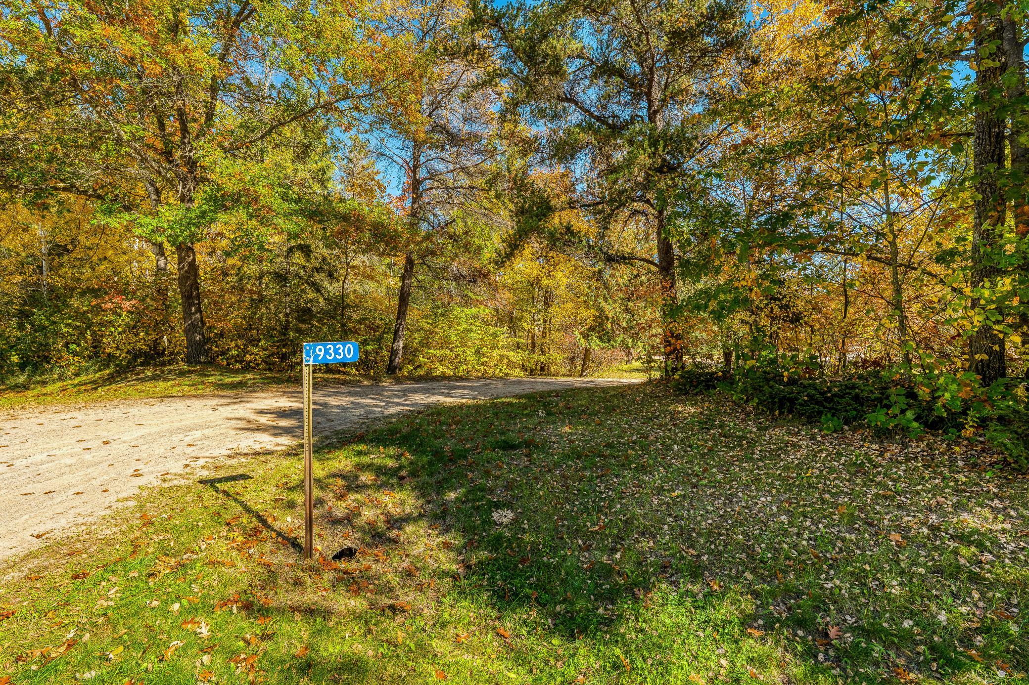 1987 single family home for sale at 9330 Country Club Road NE in Bemidji, MN — 4 bed, 2 bath (photo 8 of 92)