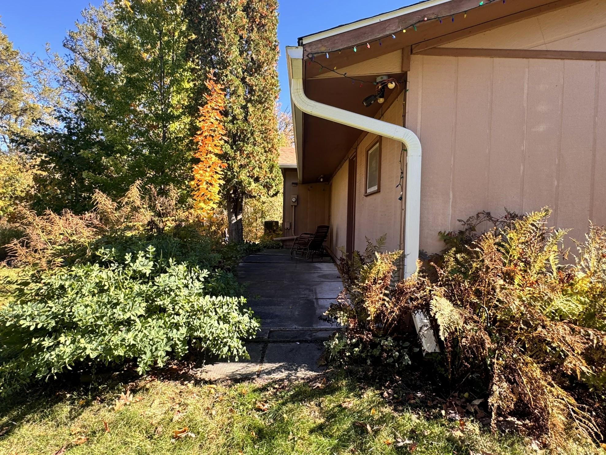 1987 single family home for sale at 9330 Country Club Road NE in Bemidji, MN — 4 bed, 2 bath (photo 76 of 92)
