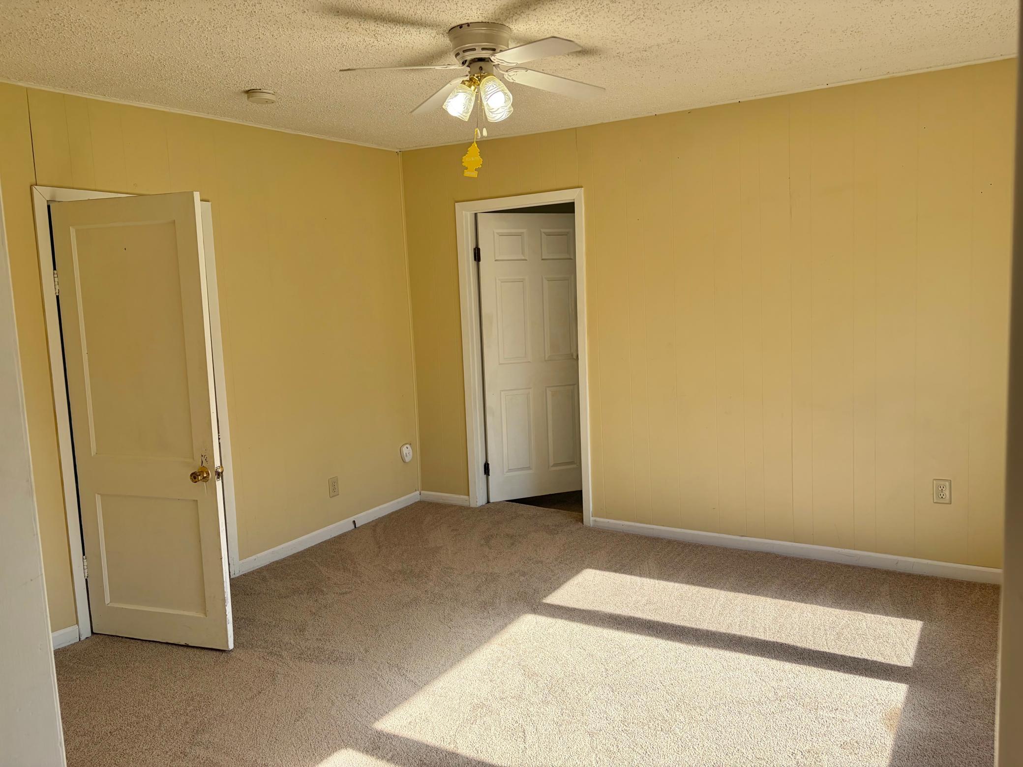 1900 single family home for sale at 324 SW 4th Street in Brainerd, MN — 1 bed, 1 bath (photo 7 of 19)