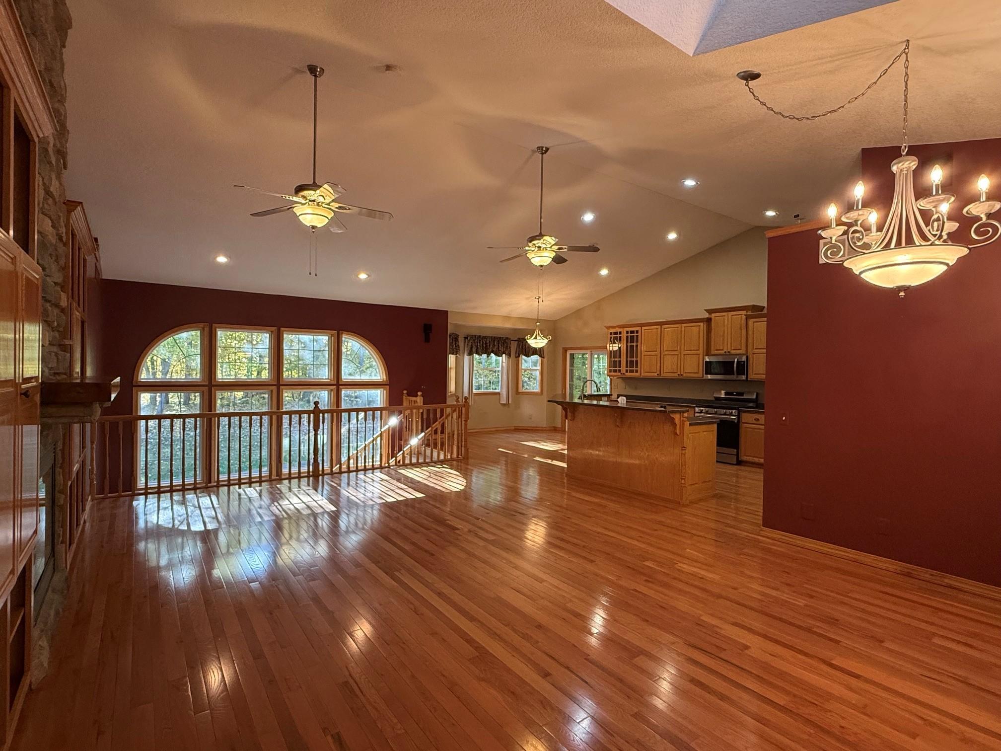 2004 single family home for sale at 27186 Beaver Dam Drive in Pequot Lakes, MN — 5 bed, 4 bath (photo 7 of 27)