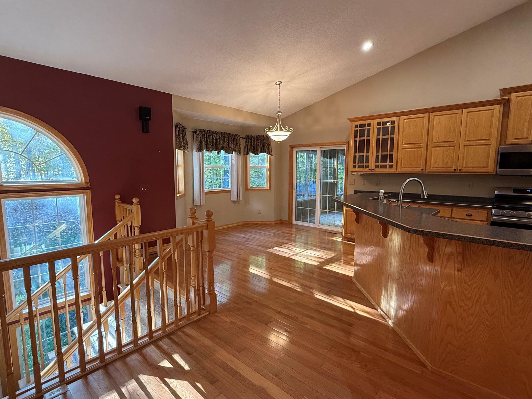 2004 single family home for sale at 27186 Beaver Dam Drive in Pequot Lakes, MN — 5 bed, 4 bath (photo 8 of 27)