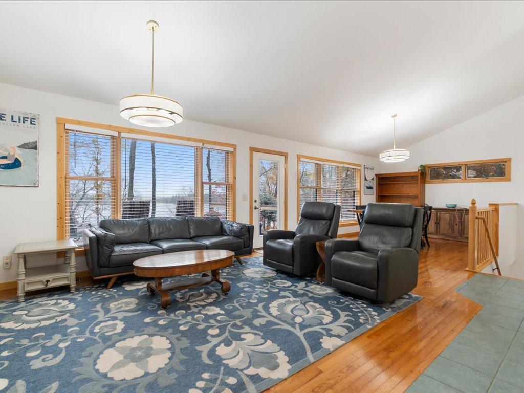 2008 single family home for sale at 7156 Wallins South Shore Drive in Pequot Lakes, MN — 4 bed, 3 bath (photo 8 of 50)