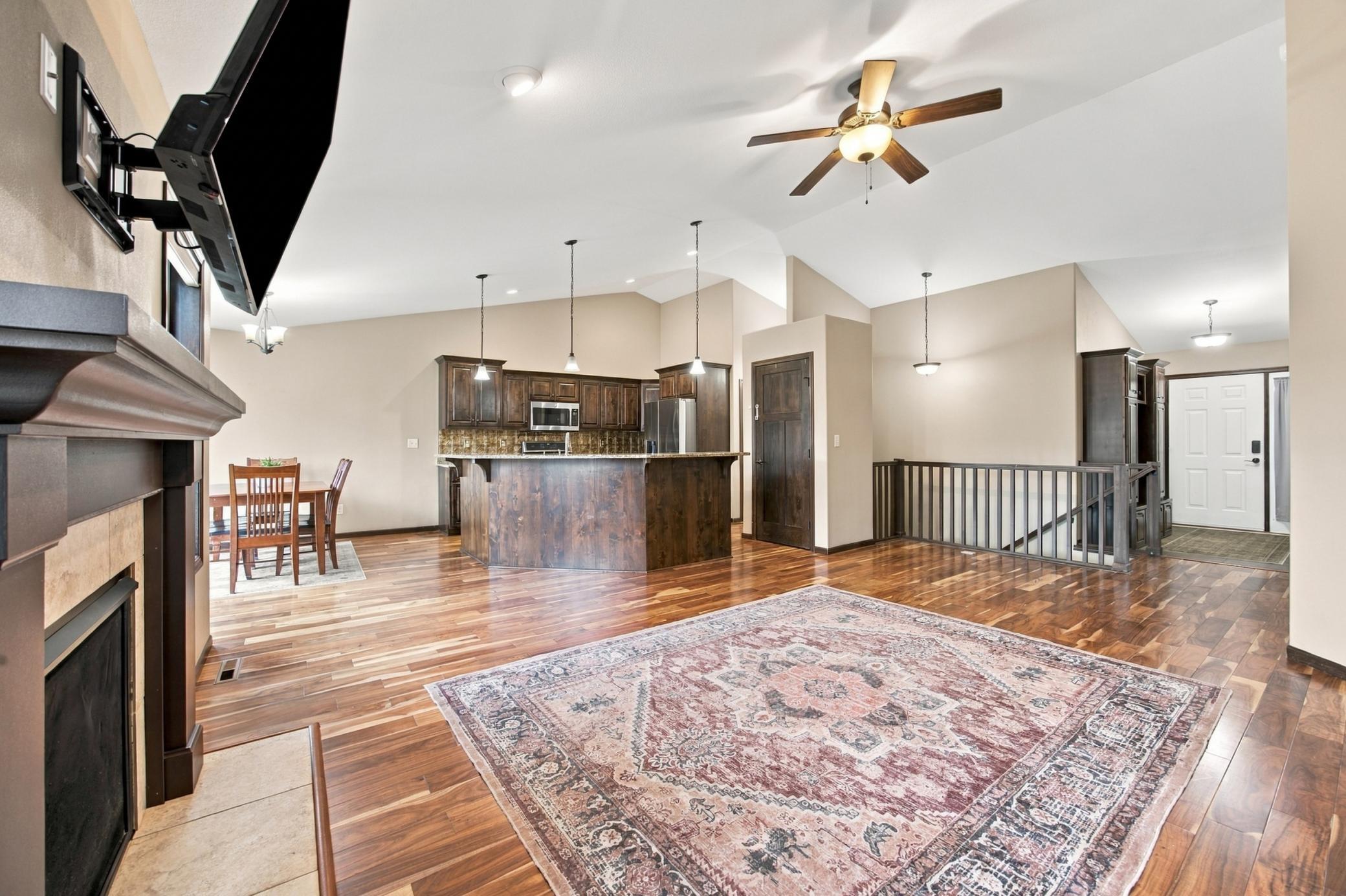 2012 single family home for sale at 3017 2nd Street E in West Fargo, ND — 5 bed, 3 bath (photo 12 of 39)