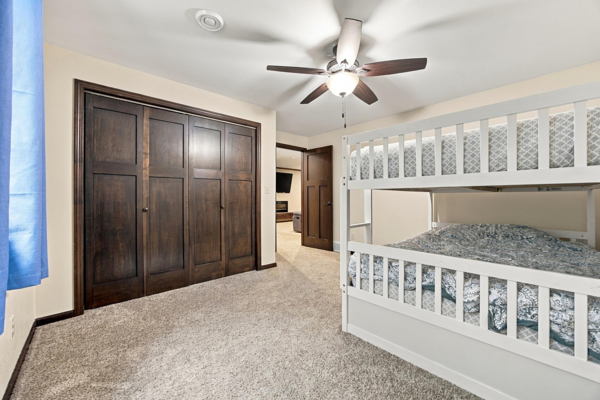 2012 single family home for sale at 3017 2nd Street E in West Fargo, ND — 5 bed, 3 bath (photo 30 of 39)