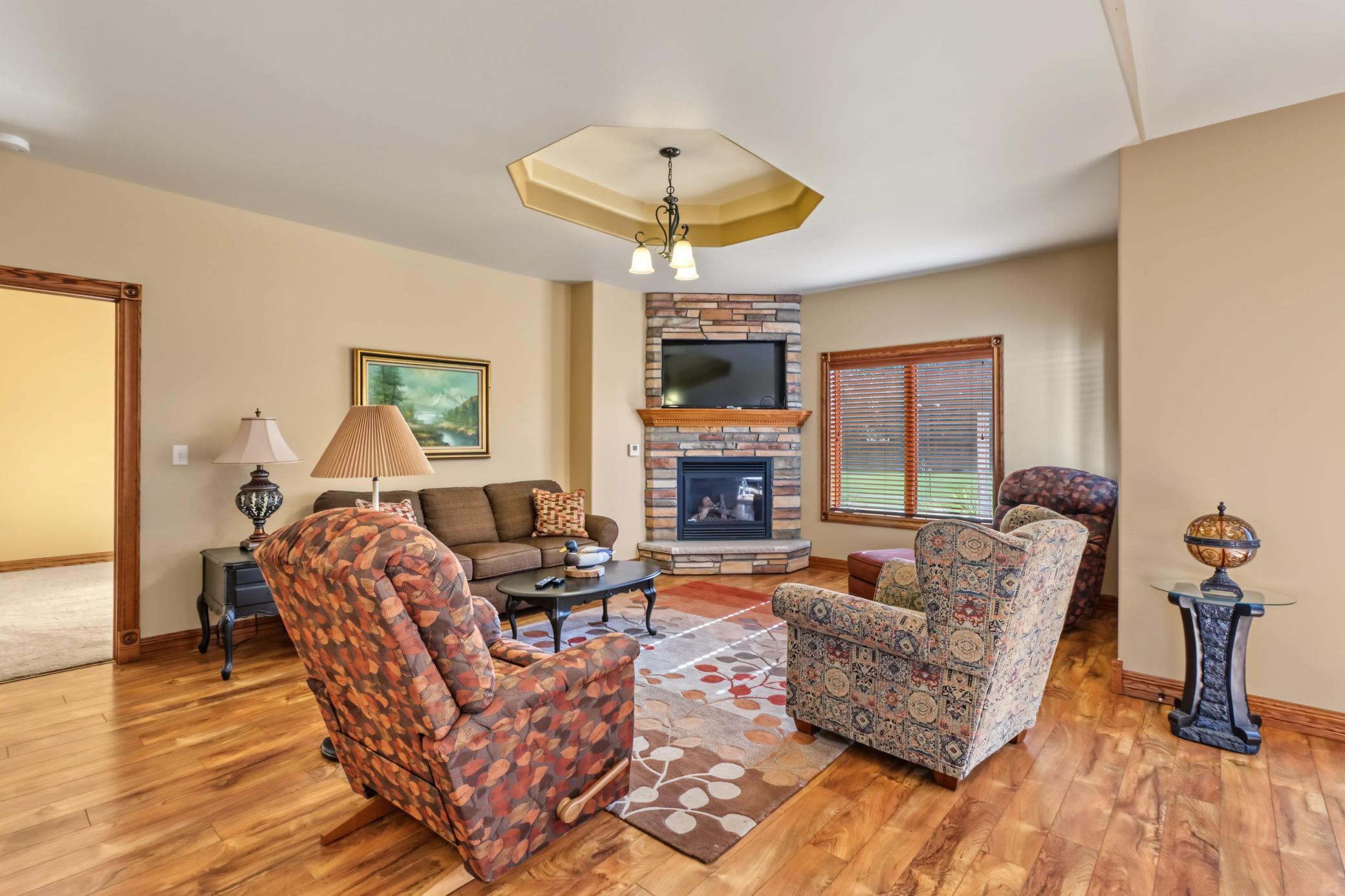 2012 single family home for sale at 1949 Middle Creek Road in Detroit Lakes, MN — 3 bed, 2 bath (photo 13 of 37)
