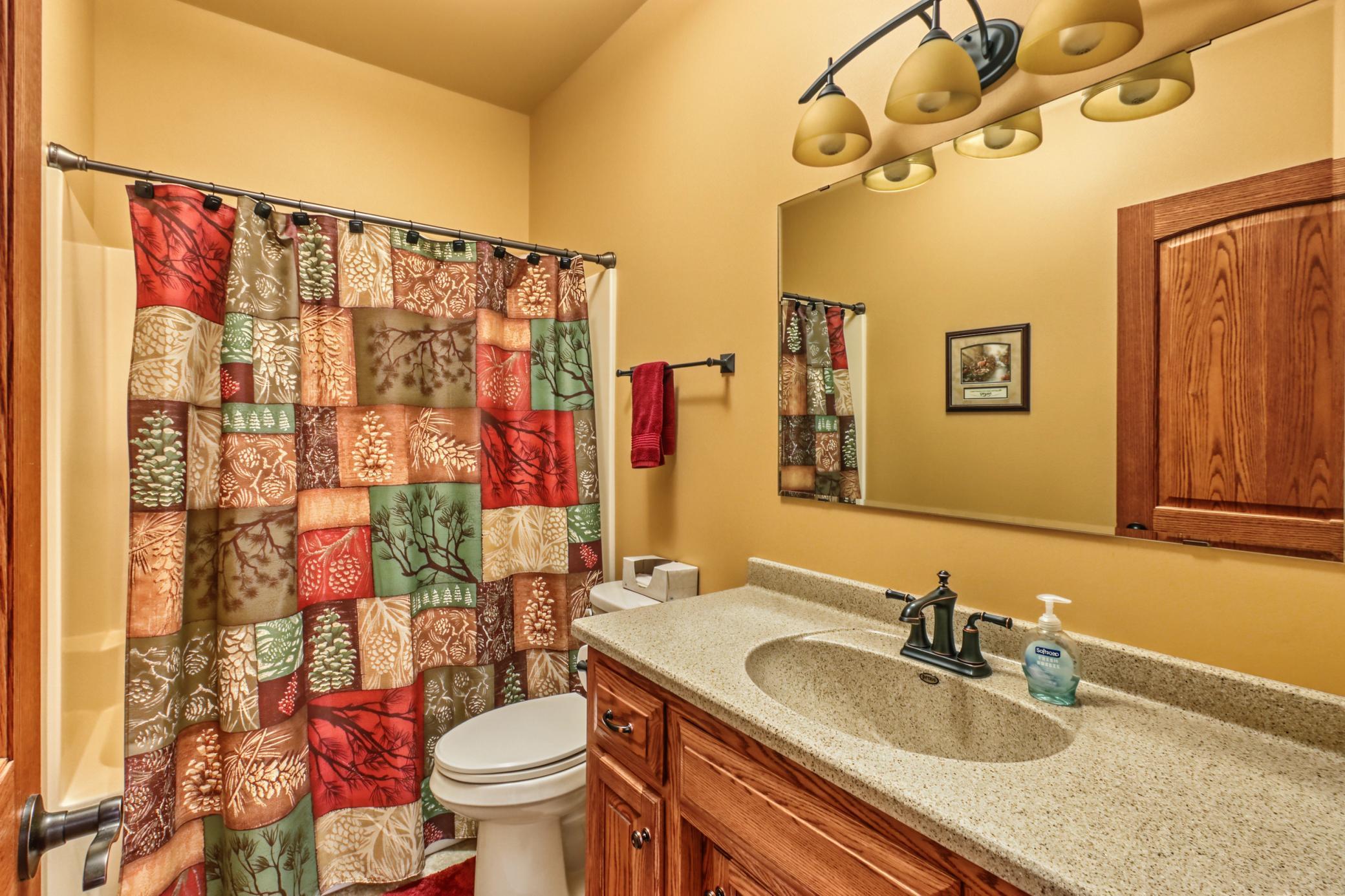 2012 single family home for sale at 1949 Middle Creek Road in Detroit Lakes, MN — 3 bed, 2 bath (photo 24 of 37)
