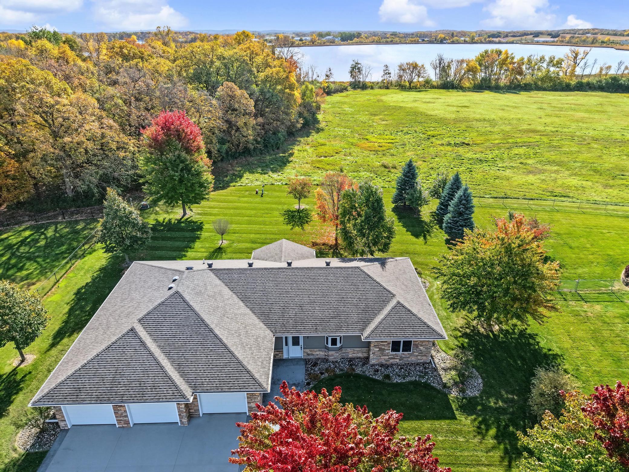 2012 single family home for sale at 1949 Middle Creek Road in Detroit Lakes, MN — 3 bed, 2 bath (photo 34 of 37)
