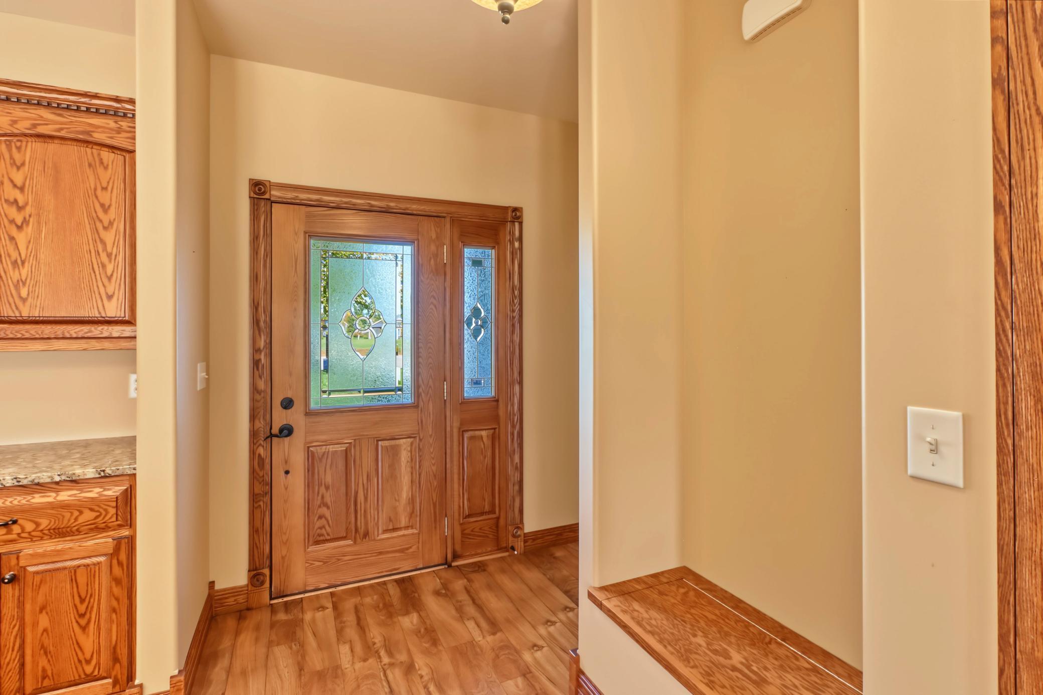 2012 single family home for sale at 1949 Middle Creek Road in Detroit Lakes, MN — 3 bed, 2 bath (photo 5 of 37)