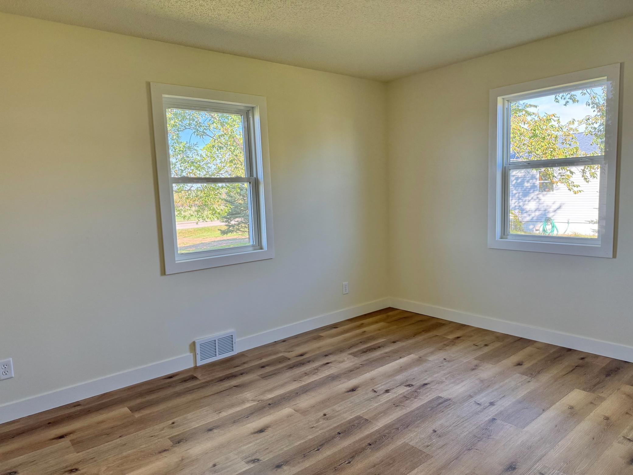 1948 single family home for sale at 18829 Frontage Road in Detroit Lakes, MN — 3 bed, 2 bath (photo 22 of 27)