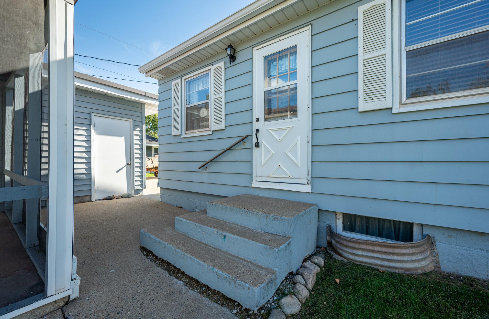 1953 single family home for sale at 105 Sebenius Street in Coleraine, MN — 2 bed, 2 bath (photo 24 of 33)