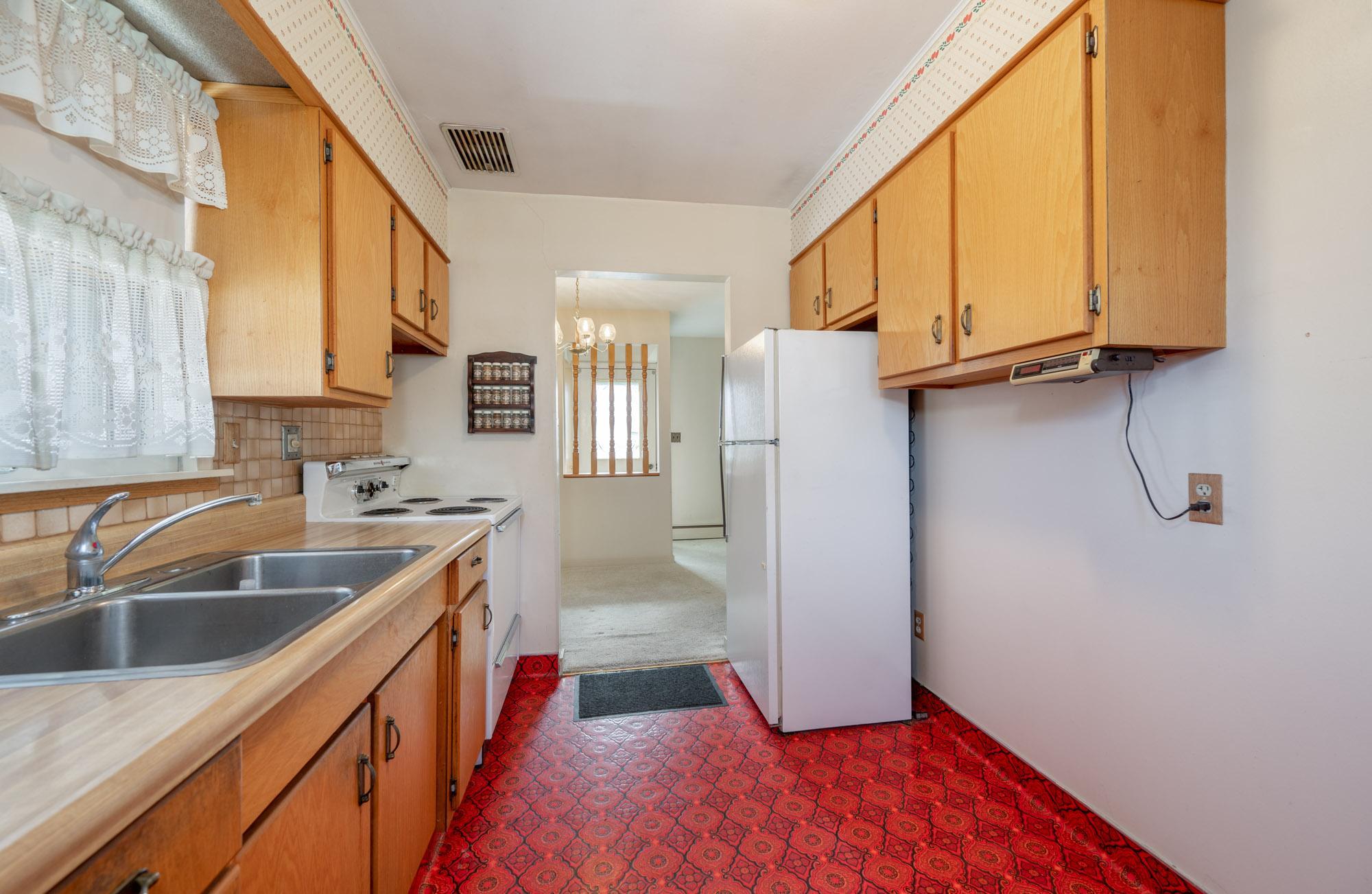 1953 single family home for sale at 105 Sebenius Street in Coleraine, MN — 2 bed, 2 bath (photo 10 of 33)