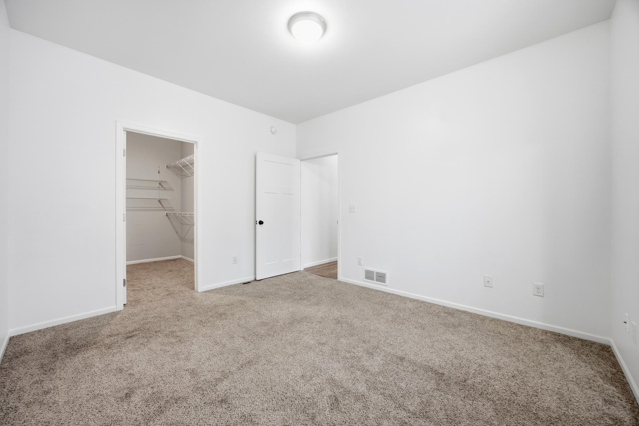2016 single family home for sale at 3053 38th Avenue S in Moorhead, MN — 4 bed, 2 bath (photo 20 of 38)