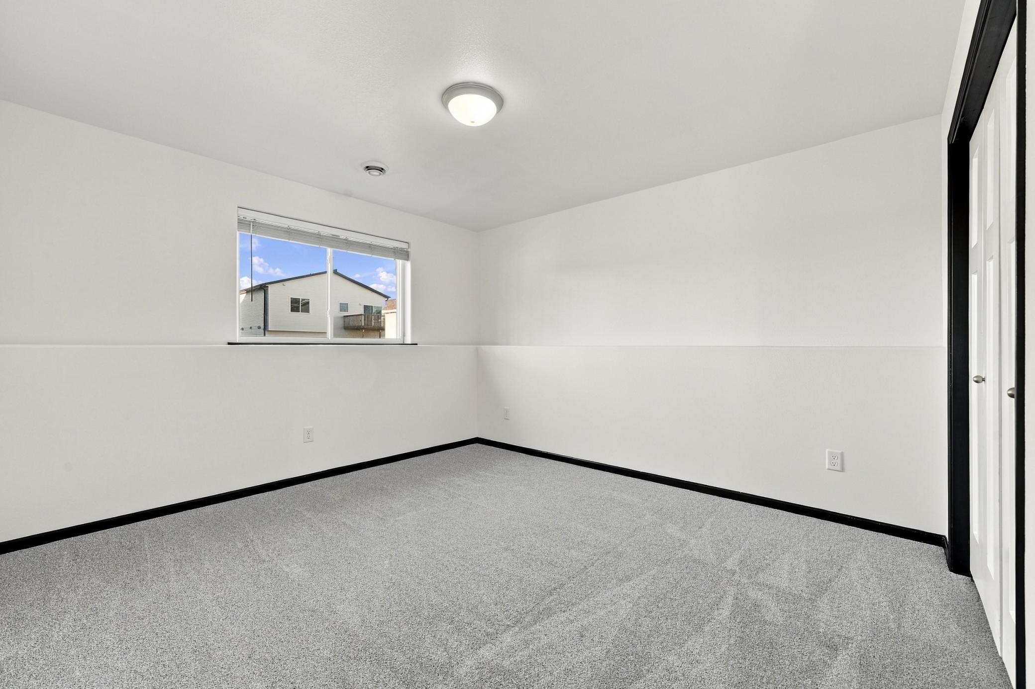 2016 single family home for sale at 3053 38th Avenue S in Moorhead, MN — 4 bed, 2 bath (photo 26 of 38)