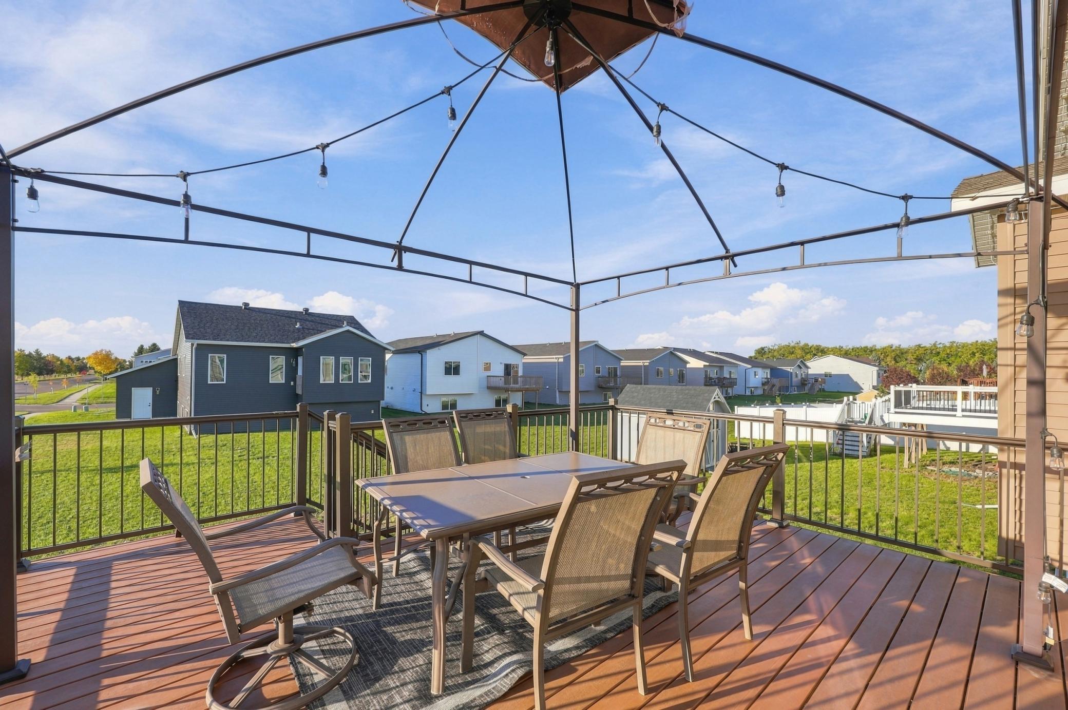 2016 single family home for sale at 3053 38th Avenue S in Moorhead, MN — 4 bed, 2 bath (photo 32 of 38)