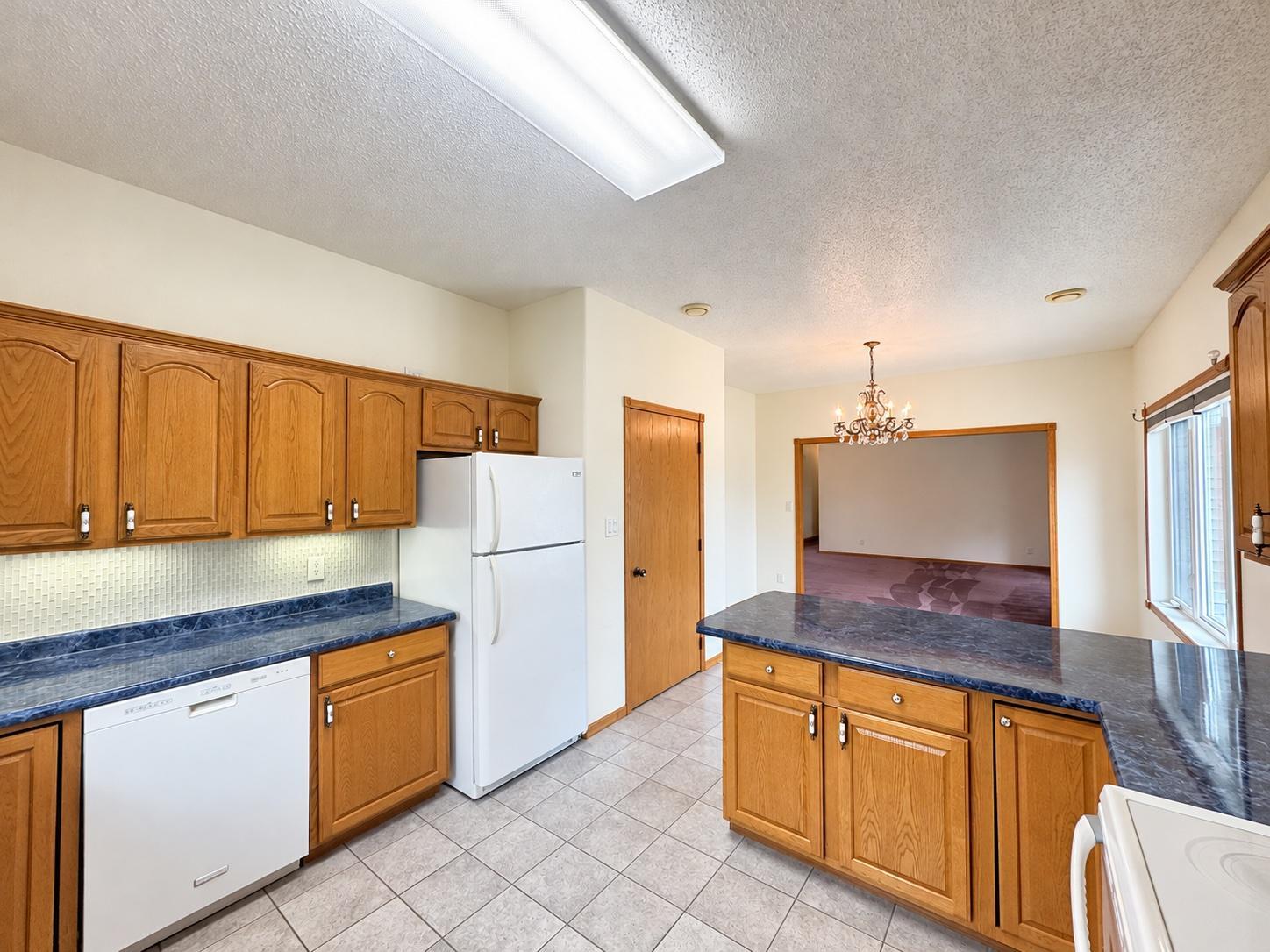2010 single family home for sale at 1634 Lessard Avenue in Grafton, ND — 4 bed, 2 bath (photo 8 of 27)