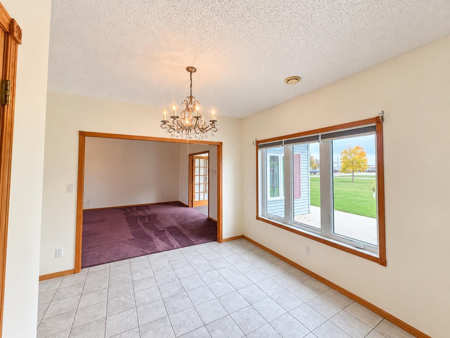 2010 single family home for sale at 1634 Lessard Avenue in Grafton, ND — 4 bed, 2 bath (photo 9 of 27)