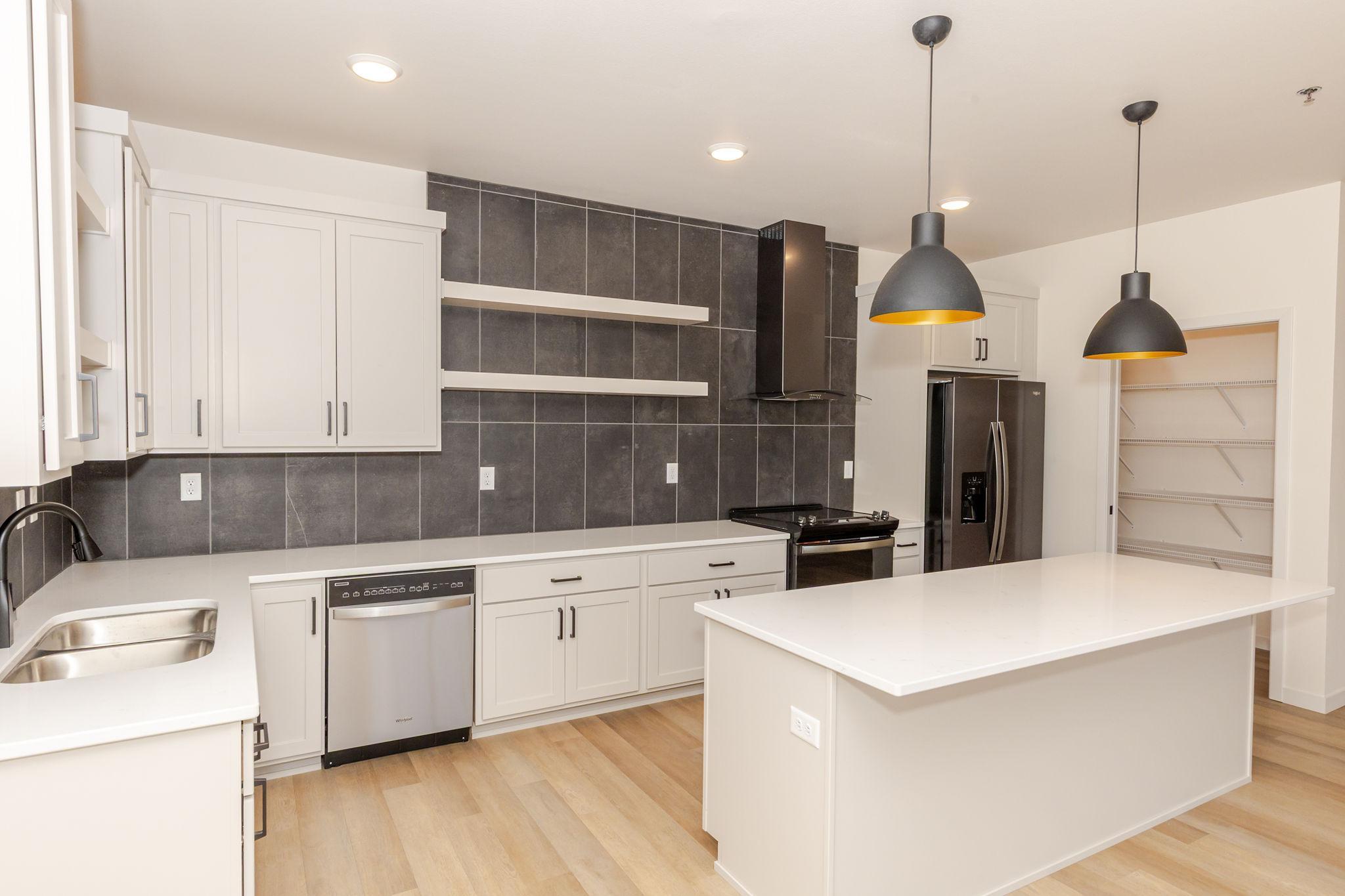2023 condo for sale at 300 Main Avenue, Unit 510 in Fargo, ND — 2 bed, 2 bath (photo 14 of 52)
