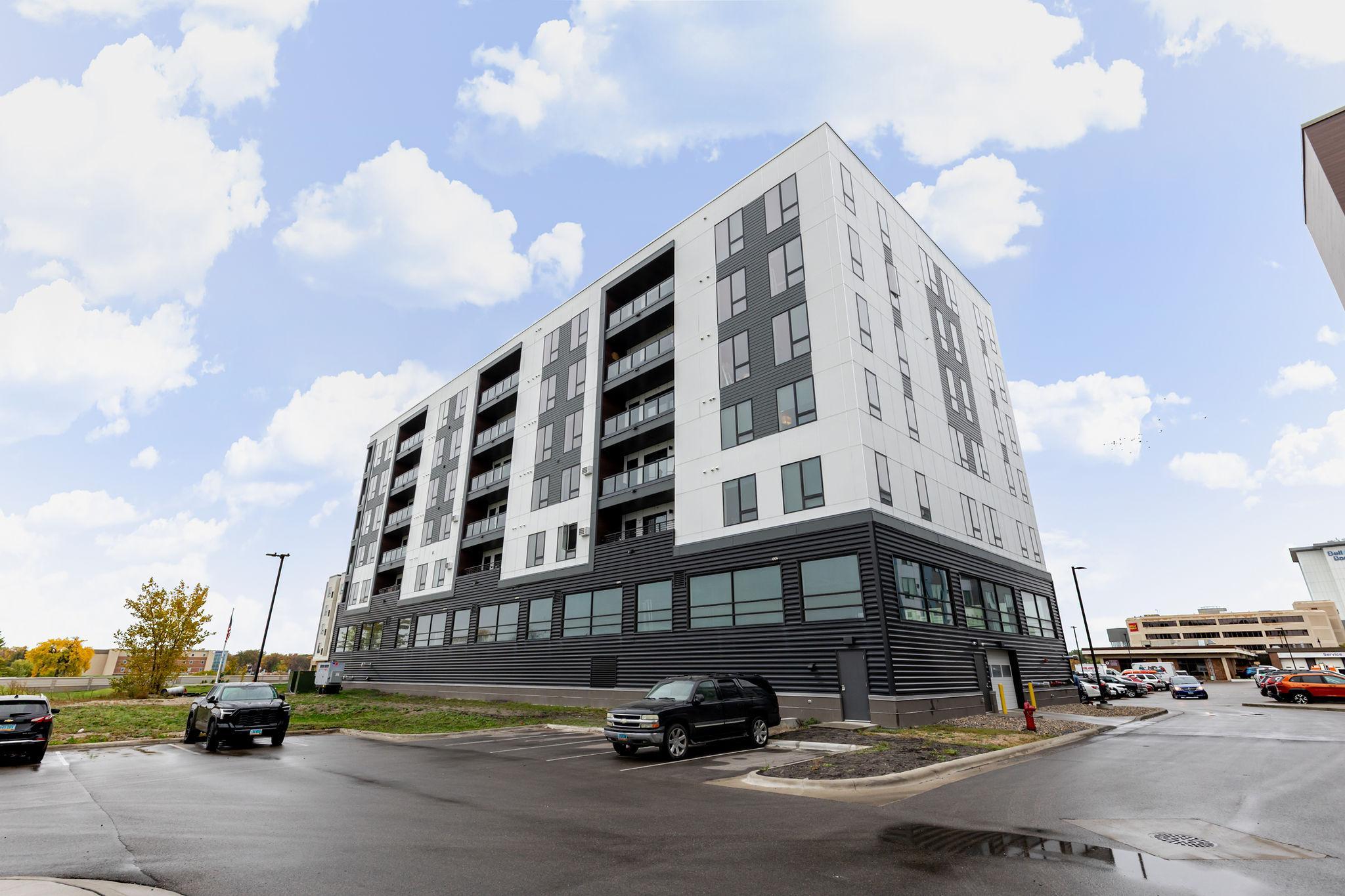 2023 condo for sale at 300 Main Avenue, Unit 510 in Fargo, ND — 2 bed, 2 bath (photo 51 of 52)