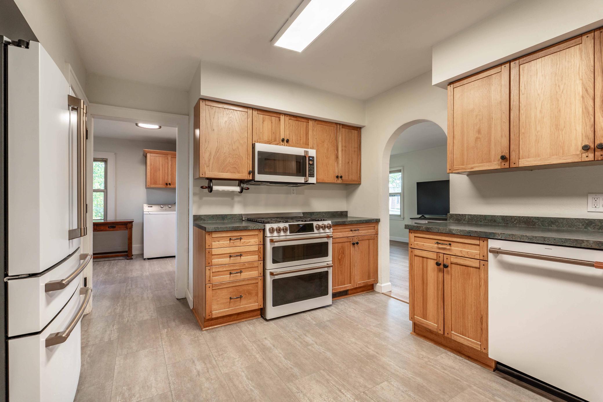 1929 single family home for sale at 803 W Laurel Street in Fergus Falls, MN — 2 bed, 1 bath (photo 15 of 62)