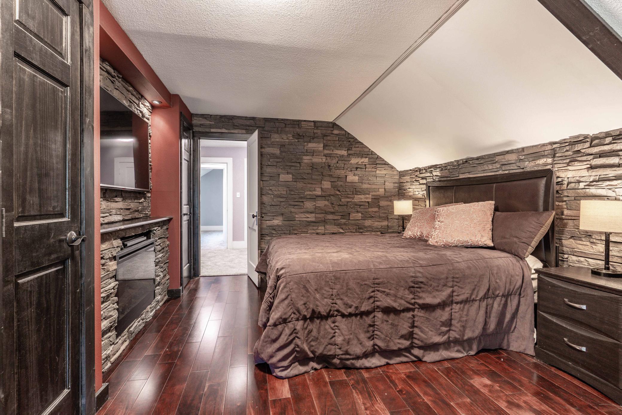 1929 single family home for sale at 803 W Laurel Street in Fergus Falls, MN — 2 bed, 1 bath (photo 33 of 62)