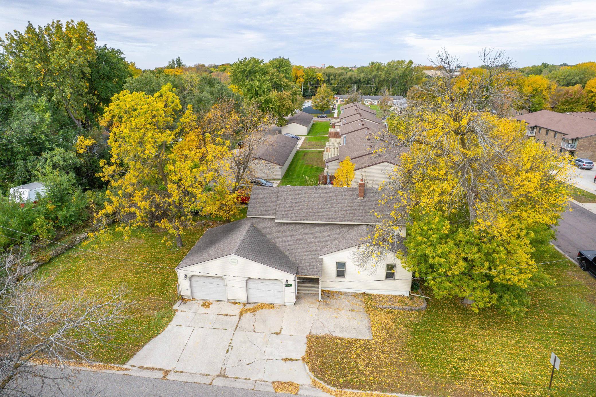 1929 single family home for sale at 803 W Laurel Street in Fergus Falls, MN — 2 bed, 1 bath (photo 57 of 62)