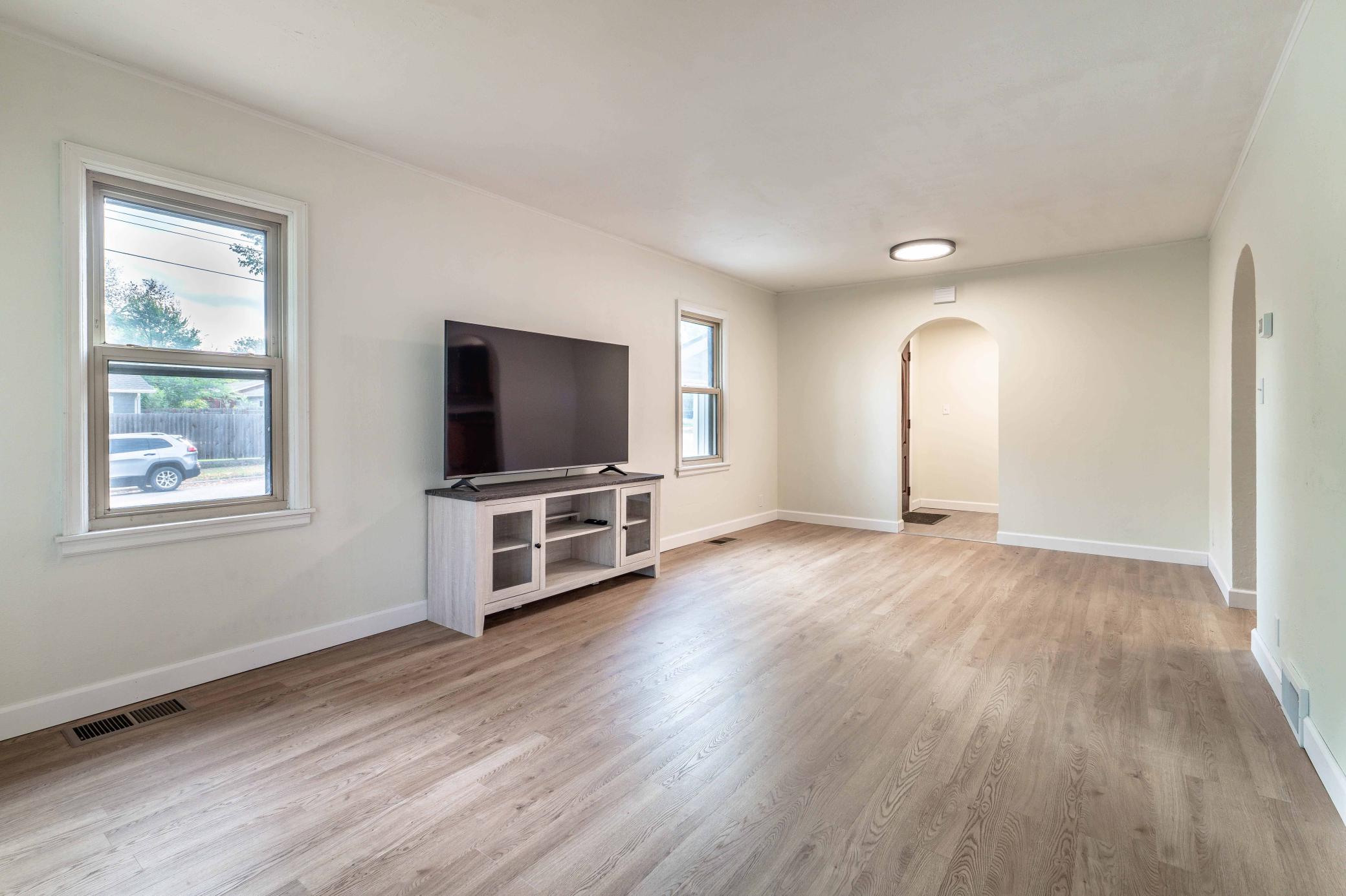 1929 single family home for sale at 803 W Laurel Street in Fergus Falls, MN — 2 bed, 1 bath (photo 8 of 62)