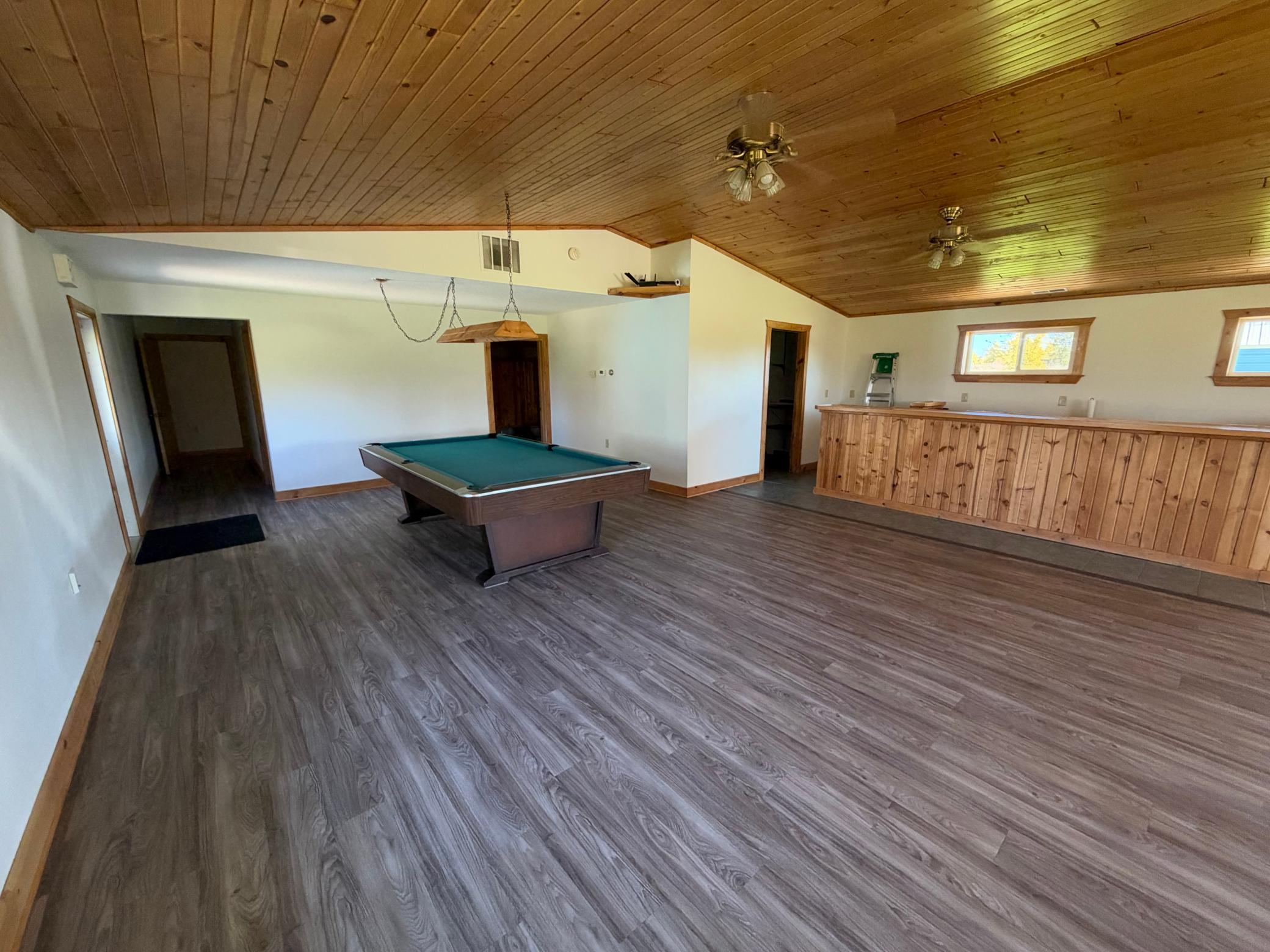 2006 single family home for sale at 13604 625th Avenue in Eagle Bend, MN — 6 bed, 8 bath (photo 6 of 11)