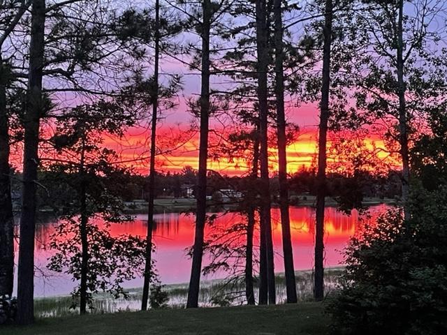 2002 single family home for sale at 204 River Drive NE in Baudette, MN — 3 bed, 4 bath (photo 20 of 51)