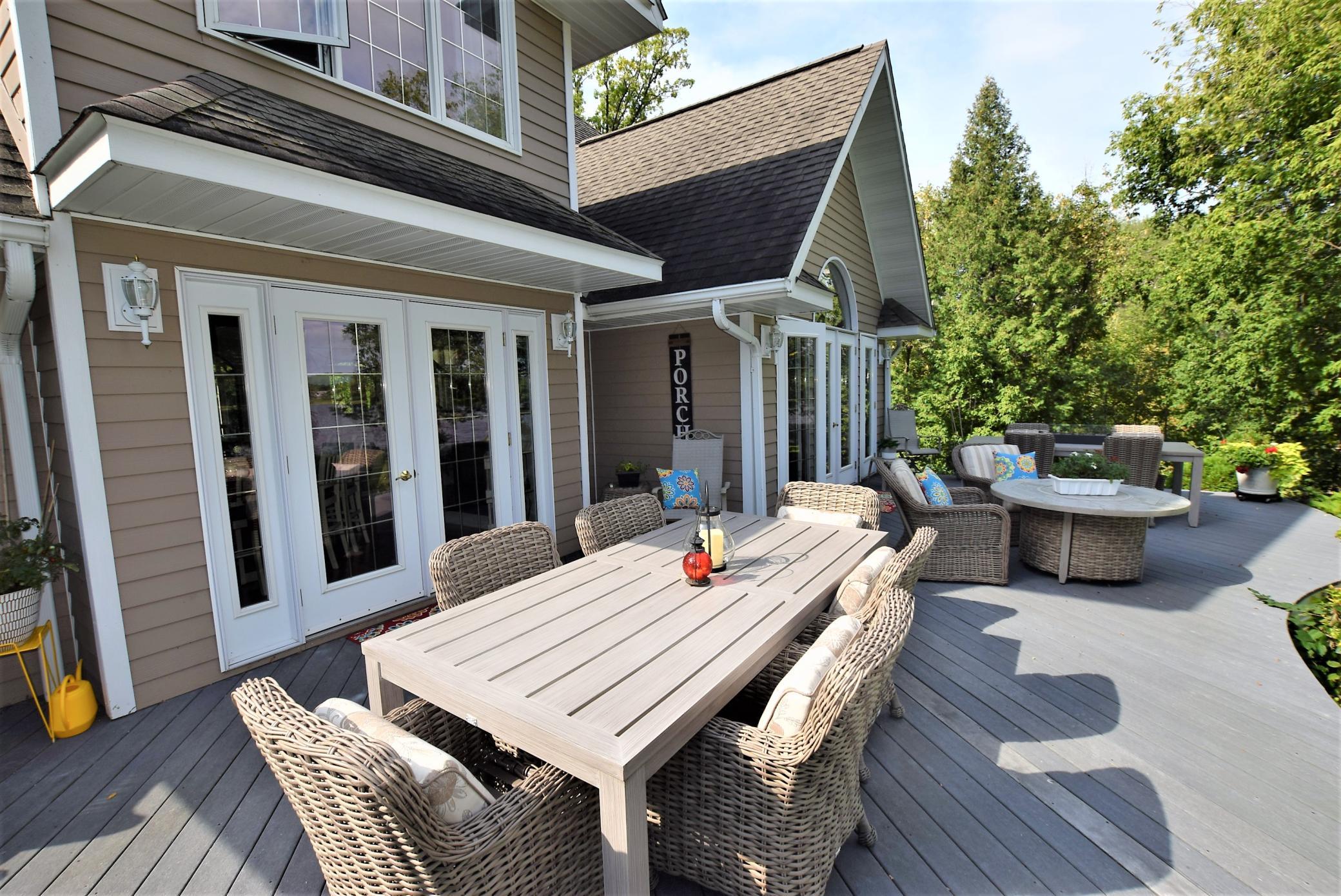 2002 single family home for sale at 204 River Drive NE in Baudette, MN — 3 bed, 4 bath (photo 8 of 51)