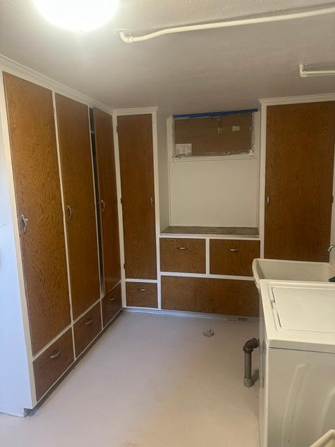 1941 single family home for sale at 213/215 14th Street NW in Bemidji, MN — 4 bed, 2 bath (photo 13 of 21)